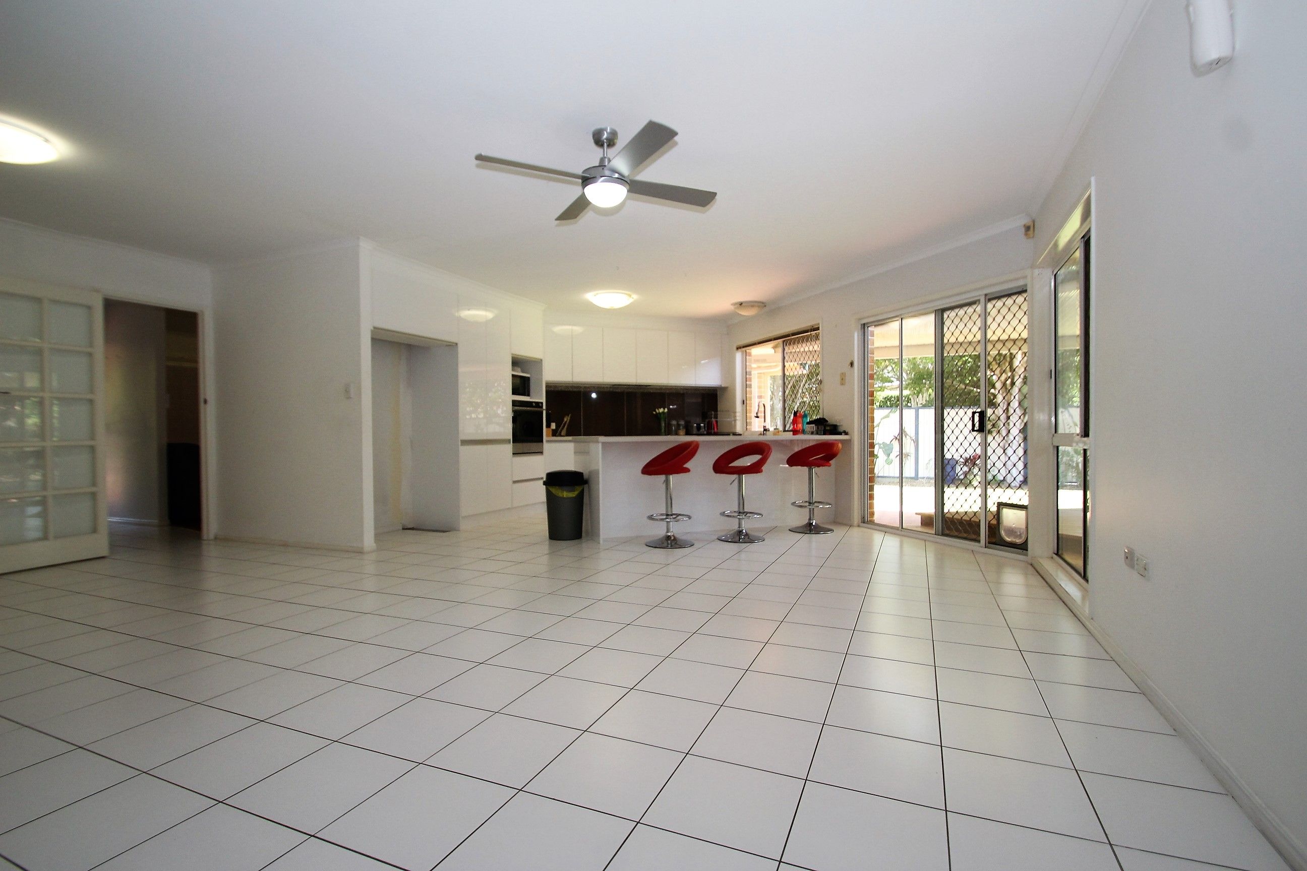 2 Rembrandt Way, Mackenzie, QLD 4156