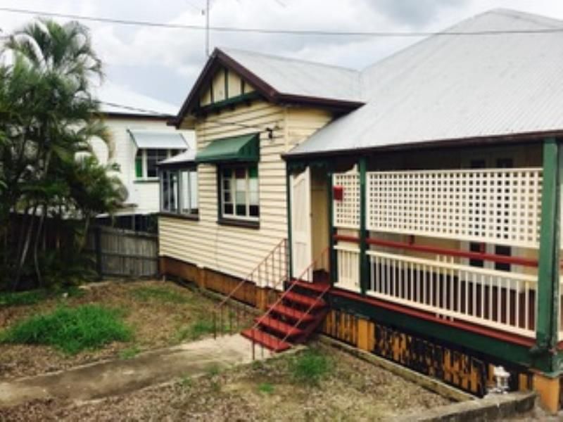 19 Garrick Terrace, Herston, QLD 4006
