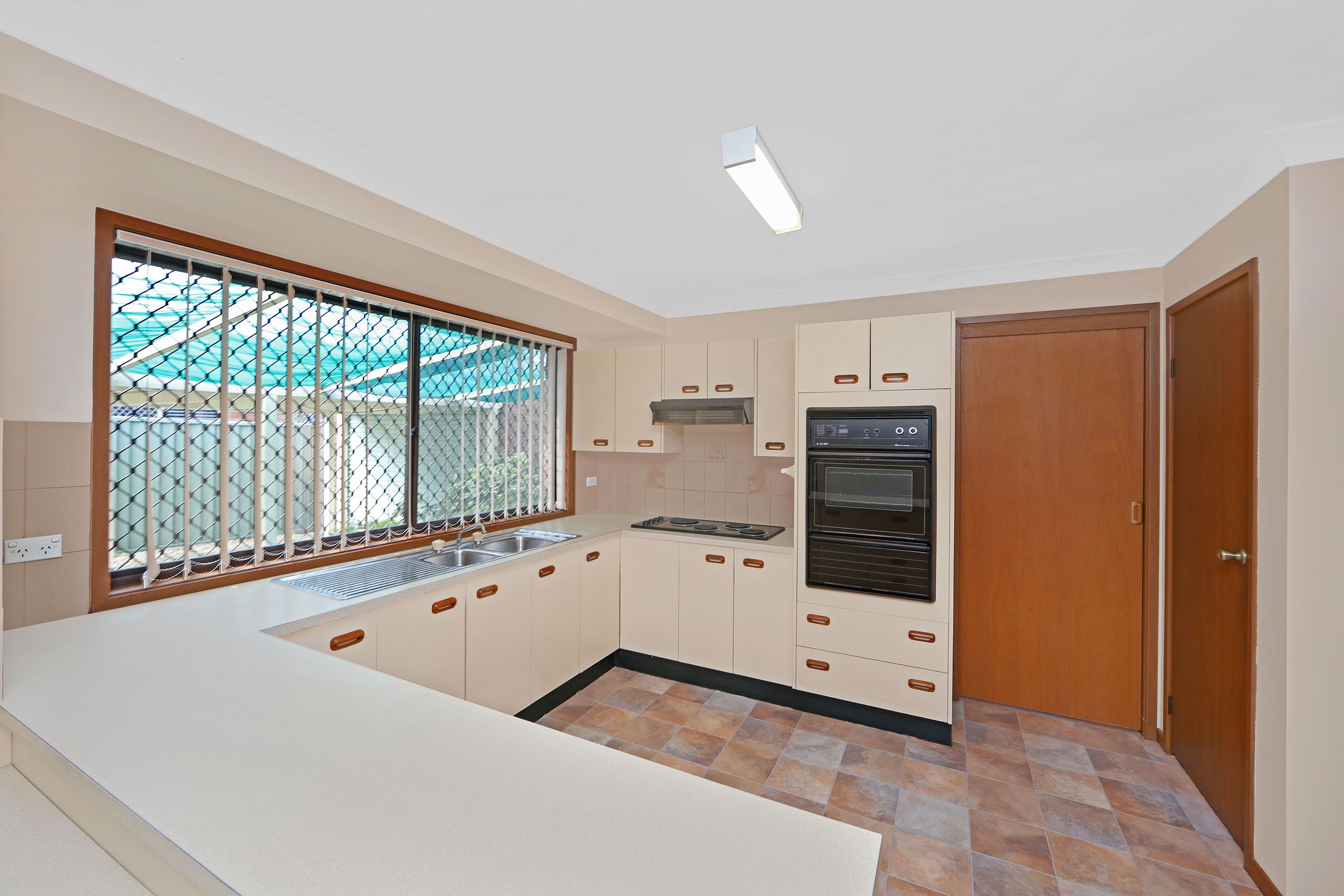 6 Casurina Close, Lake Haven, NSW 2263