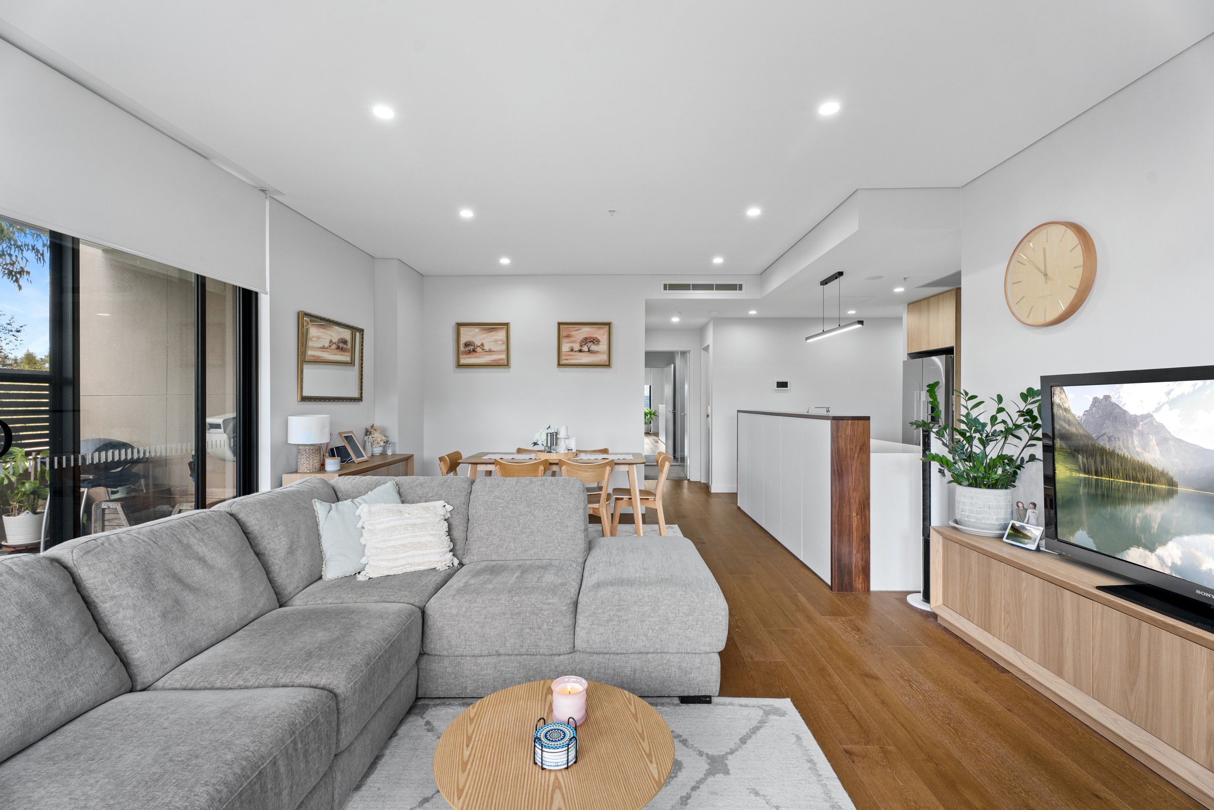 103/94 Lakeside Parade, JORDAN SPRINGS, NSW 2747