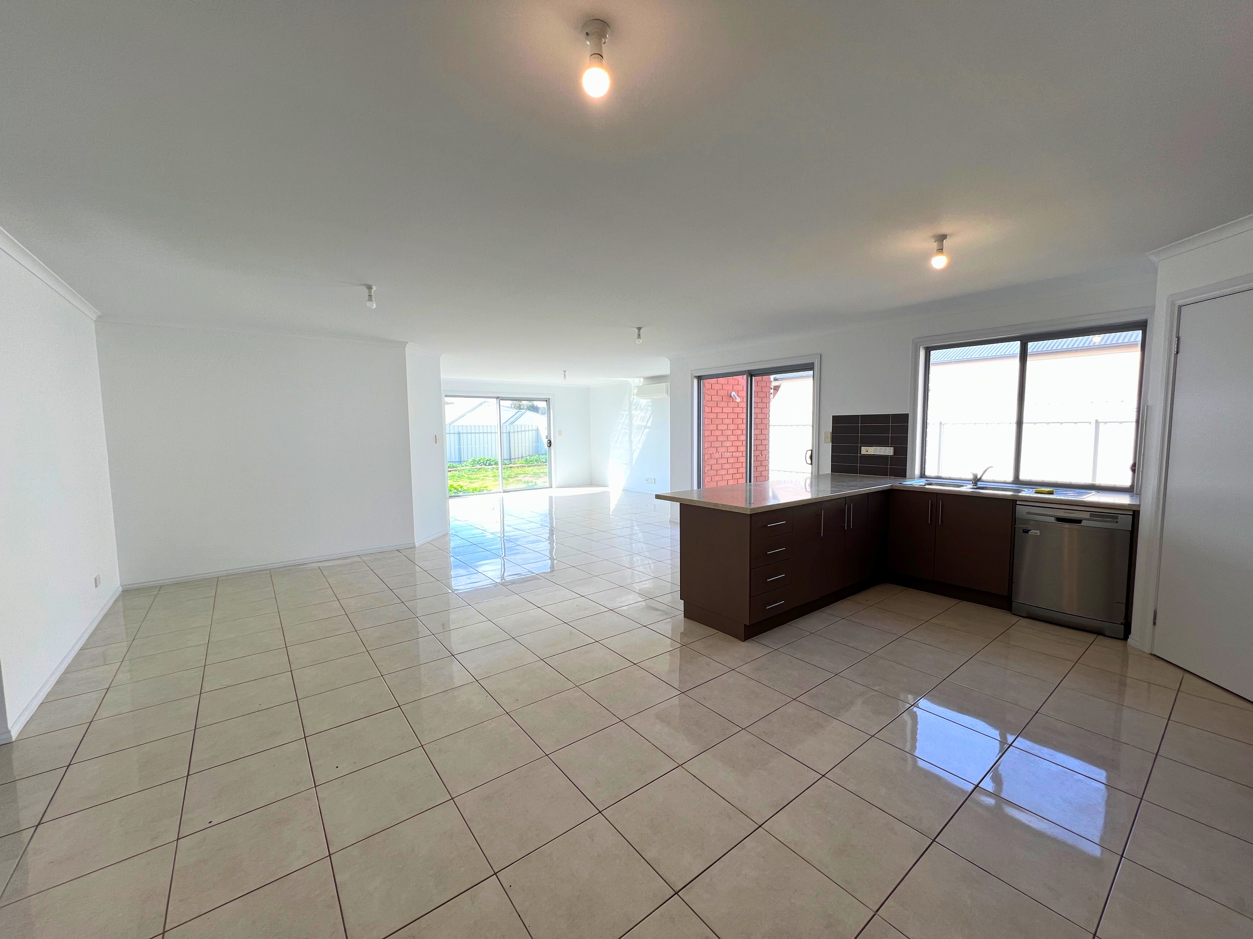 40 Gill Street — photo 4 of 18