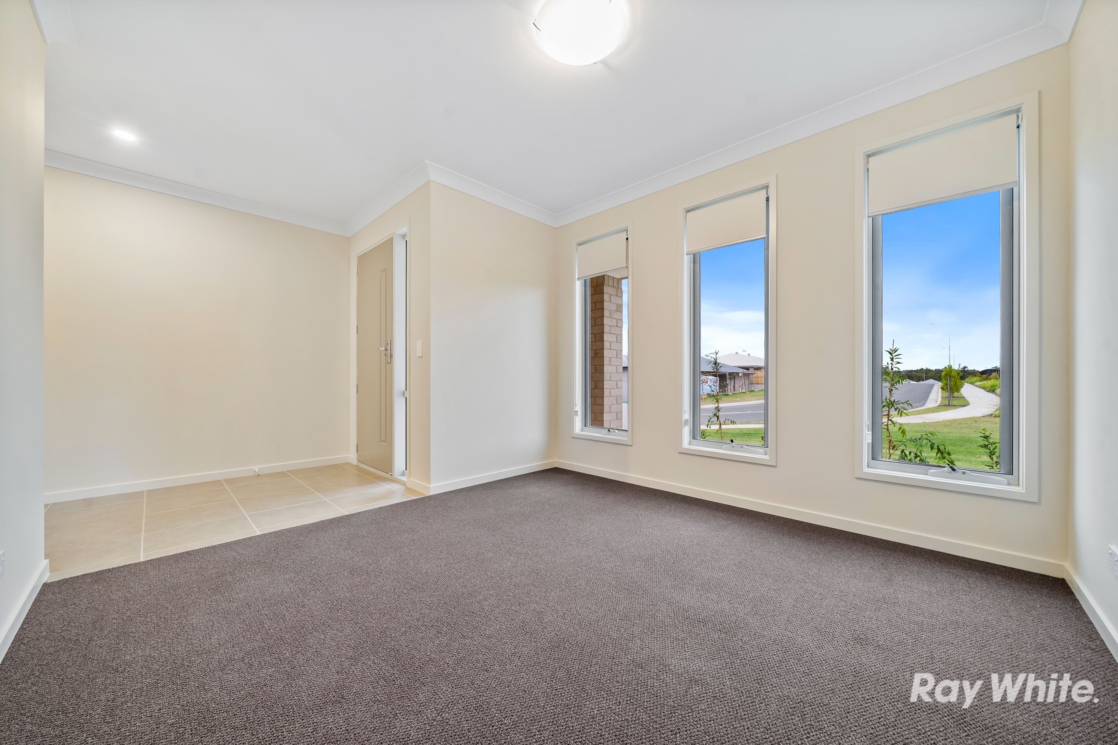 13 Dobbie Crescent, Ripley, QLD 4306