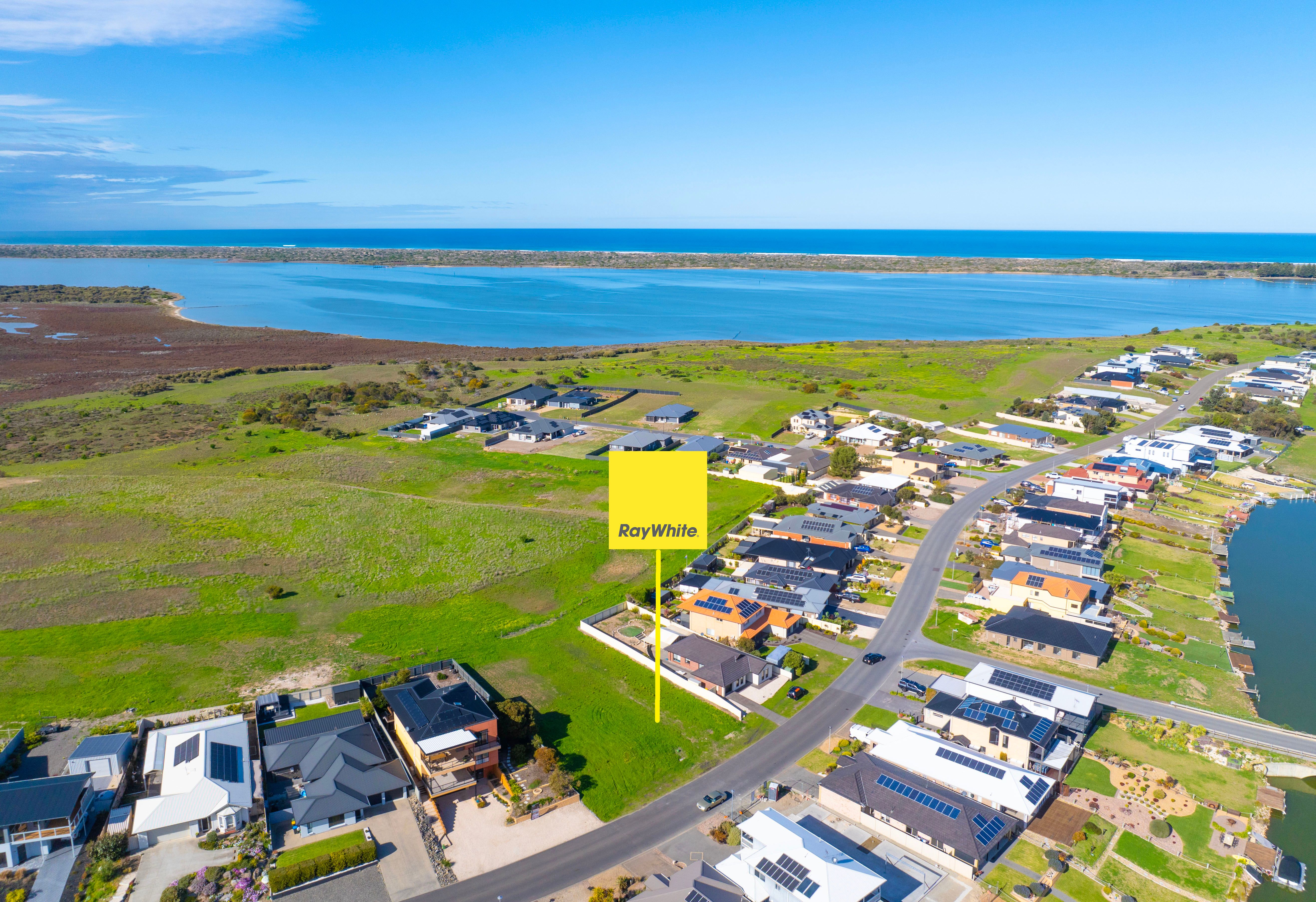 154 Excelsior Parade, Hindmarsh Island, SA 5214