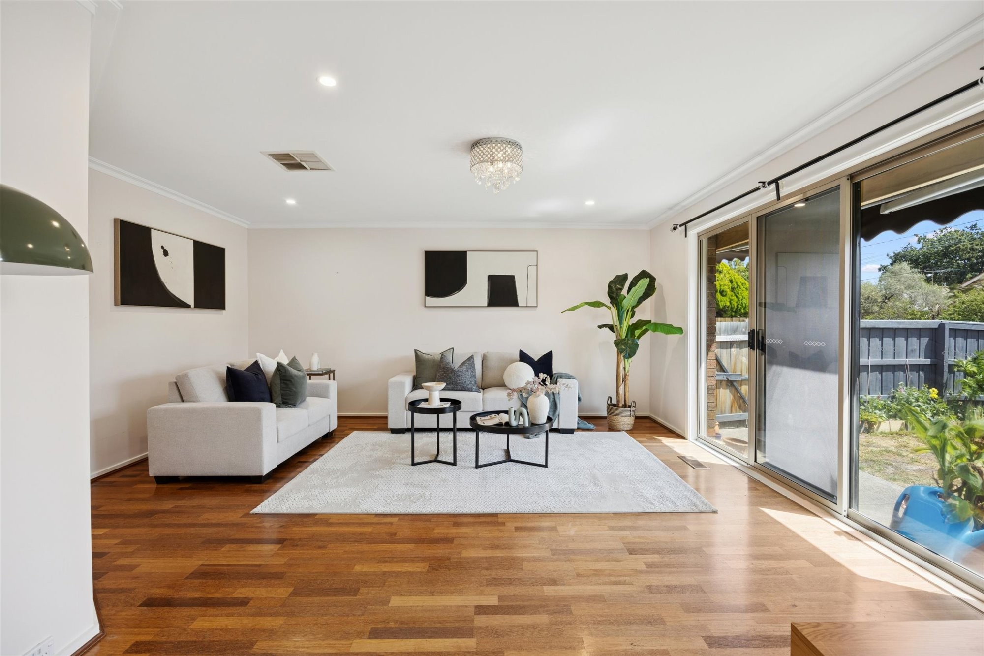 1/12 Swindon Road, Hughesdale, VIC 3166