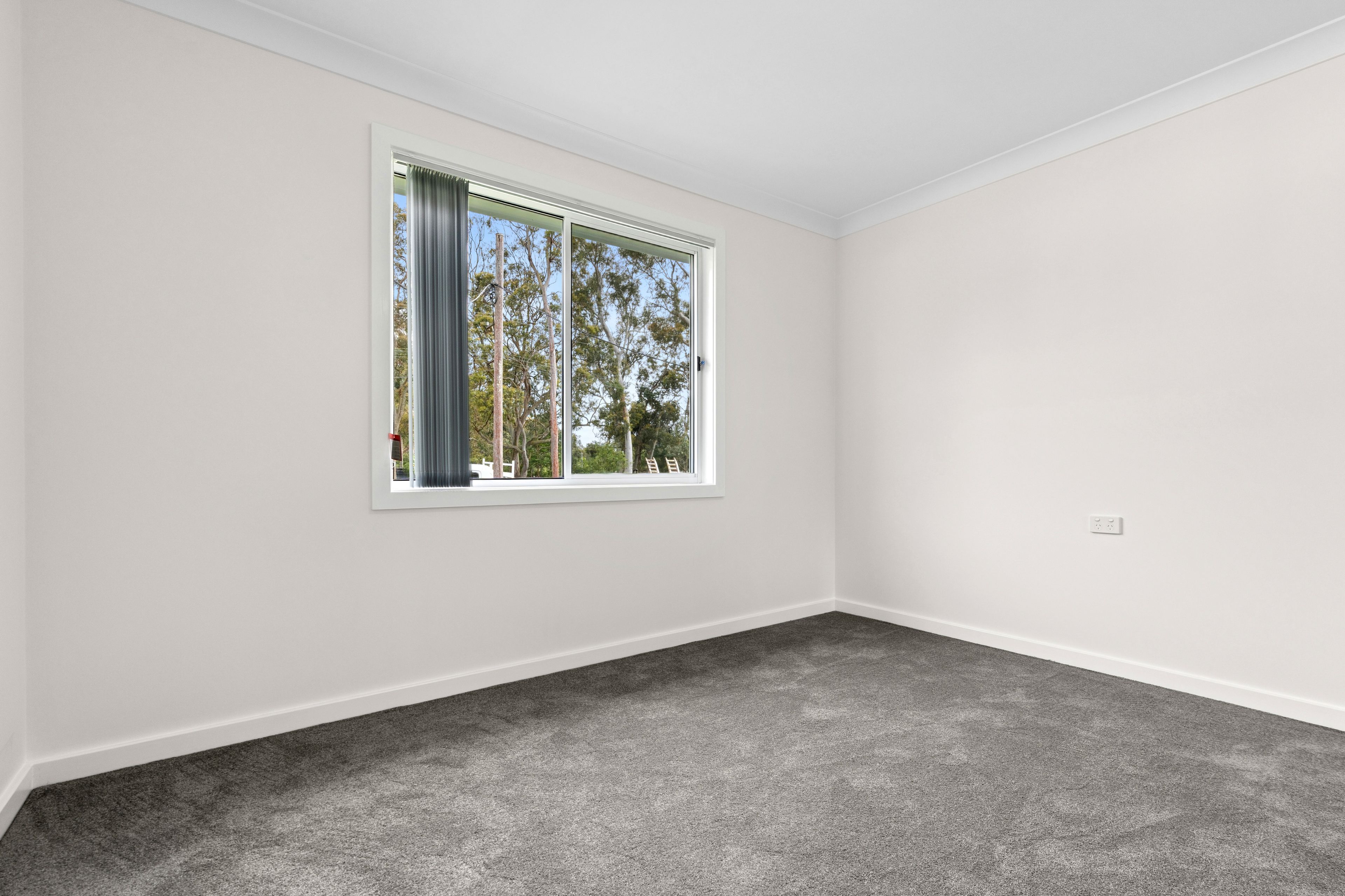 49 Dunvegan Street — photo 9 of 14