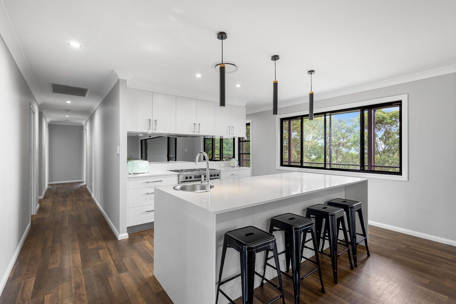 45 Honeydew Place — photo 3 of 20