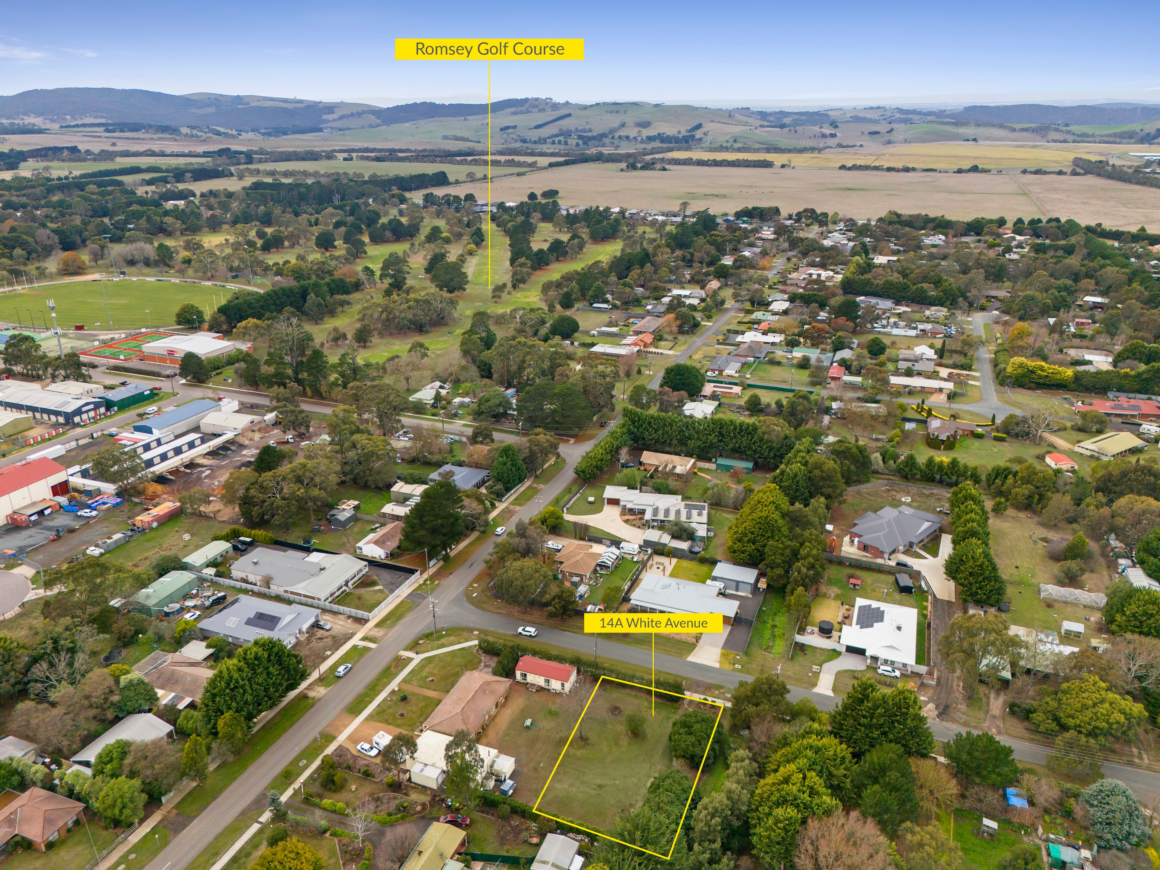 14A White Avenue, Romsey, VIC 3434