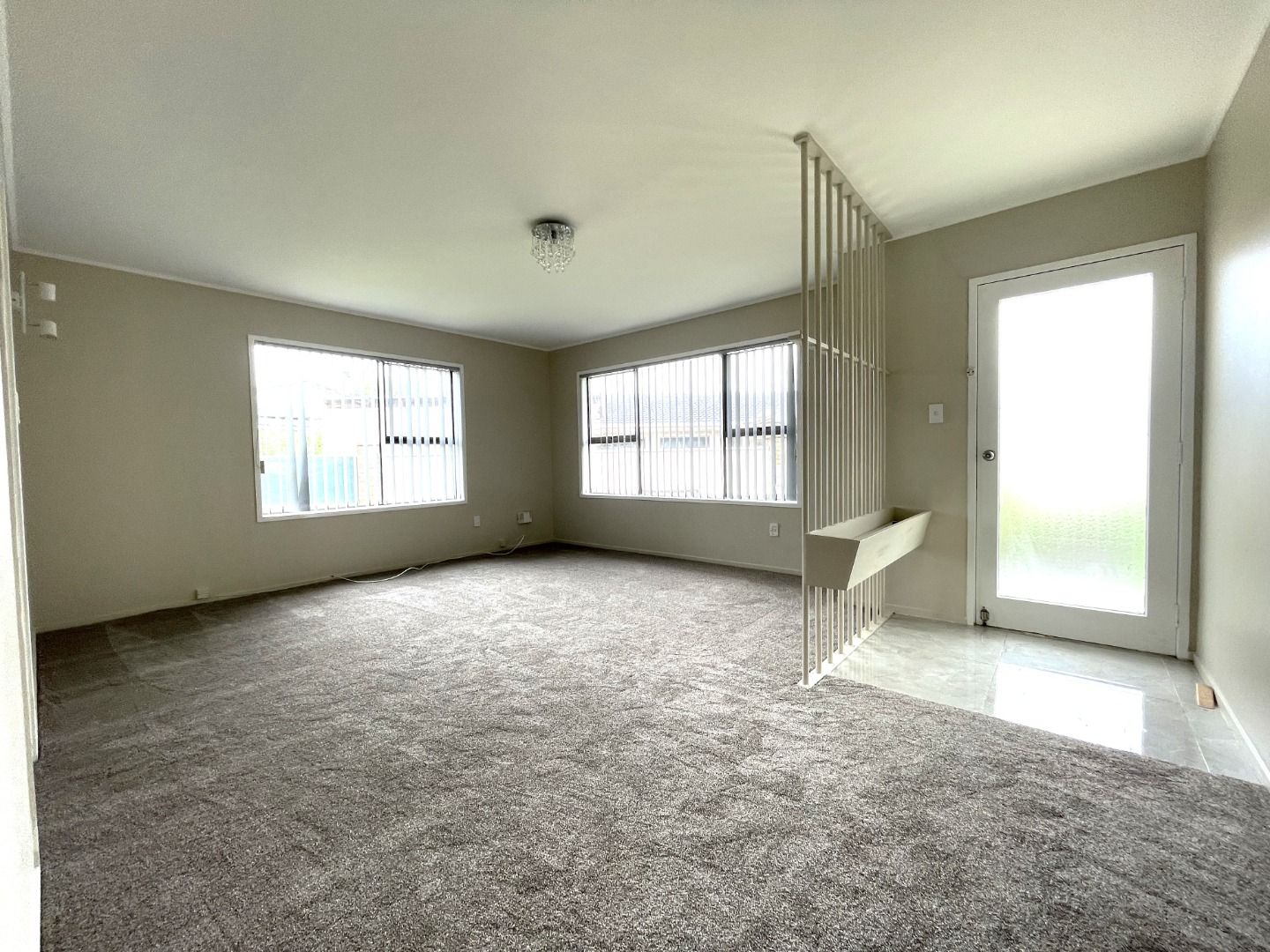 2/6 Papatahi Place, Henderson, Waitakere City