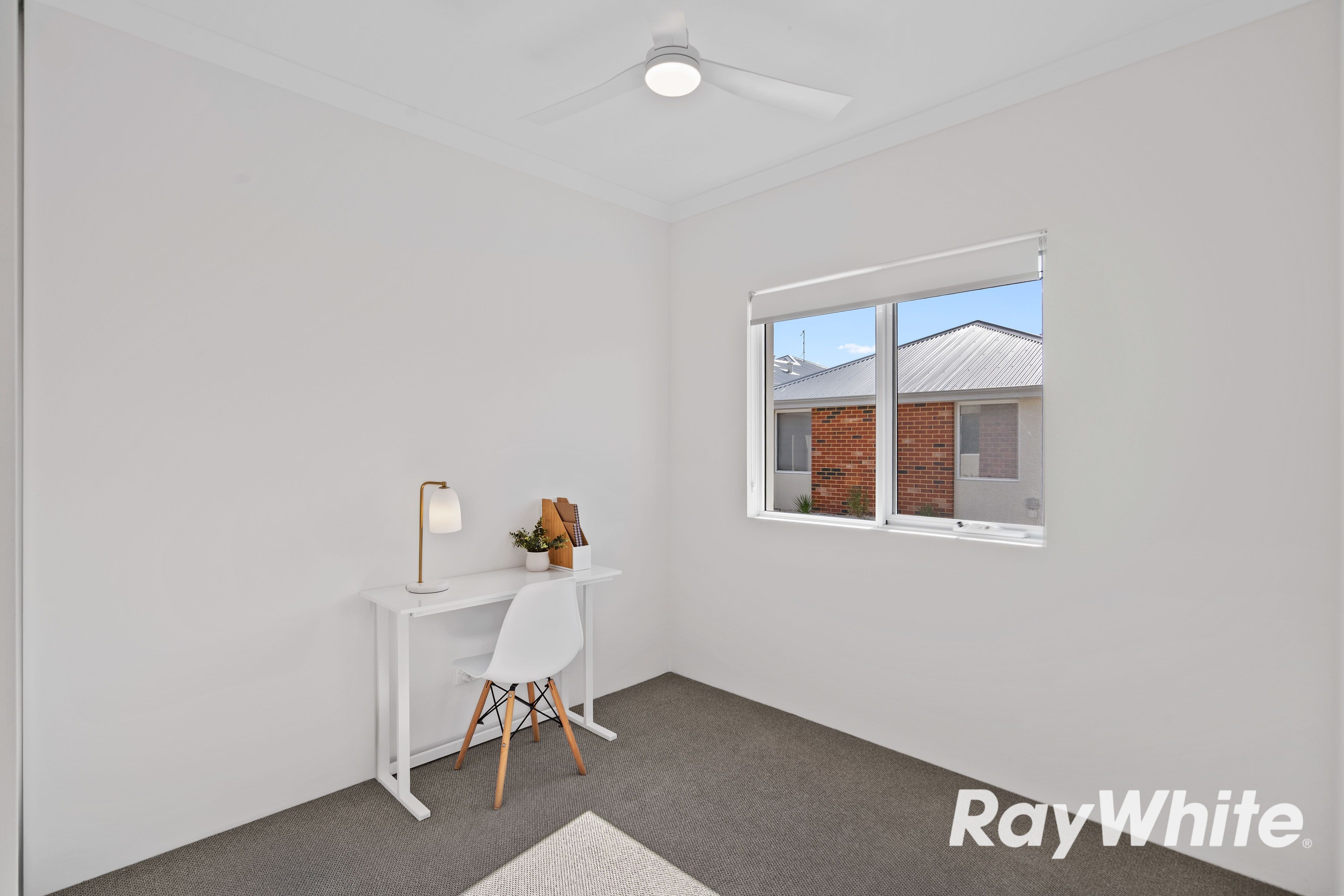 21/101 Oakleigh Drive — photo 13 of 17