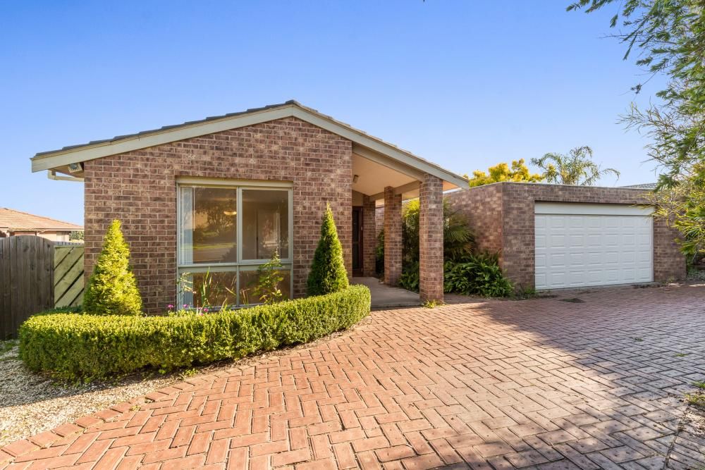 99 Milpera Crescent, Wantirna, VIC 3152