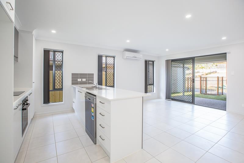 14 Moonstone Street, Pimpama, QLD 4209