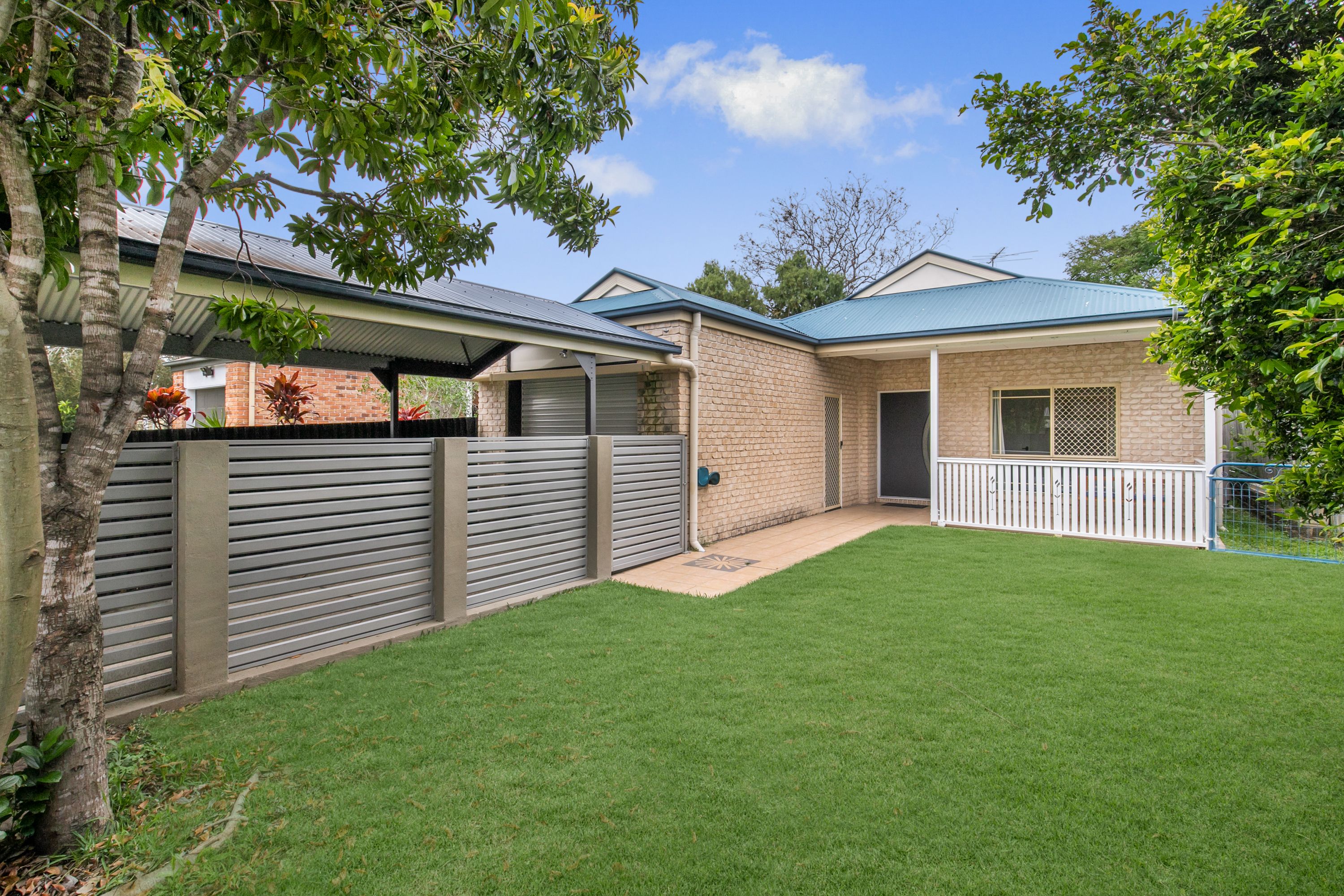 44 William Terrace, Oxley, QLD 4075