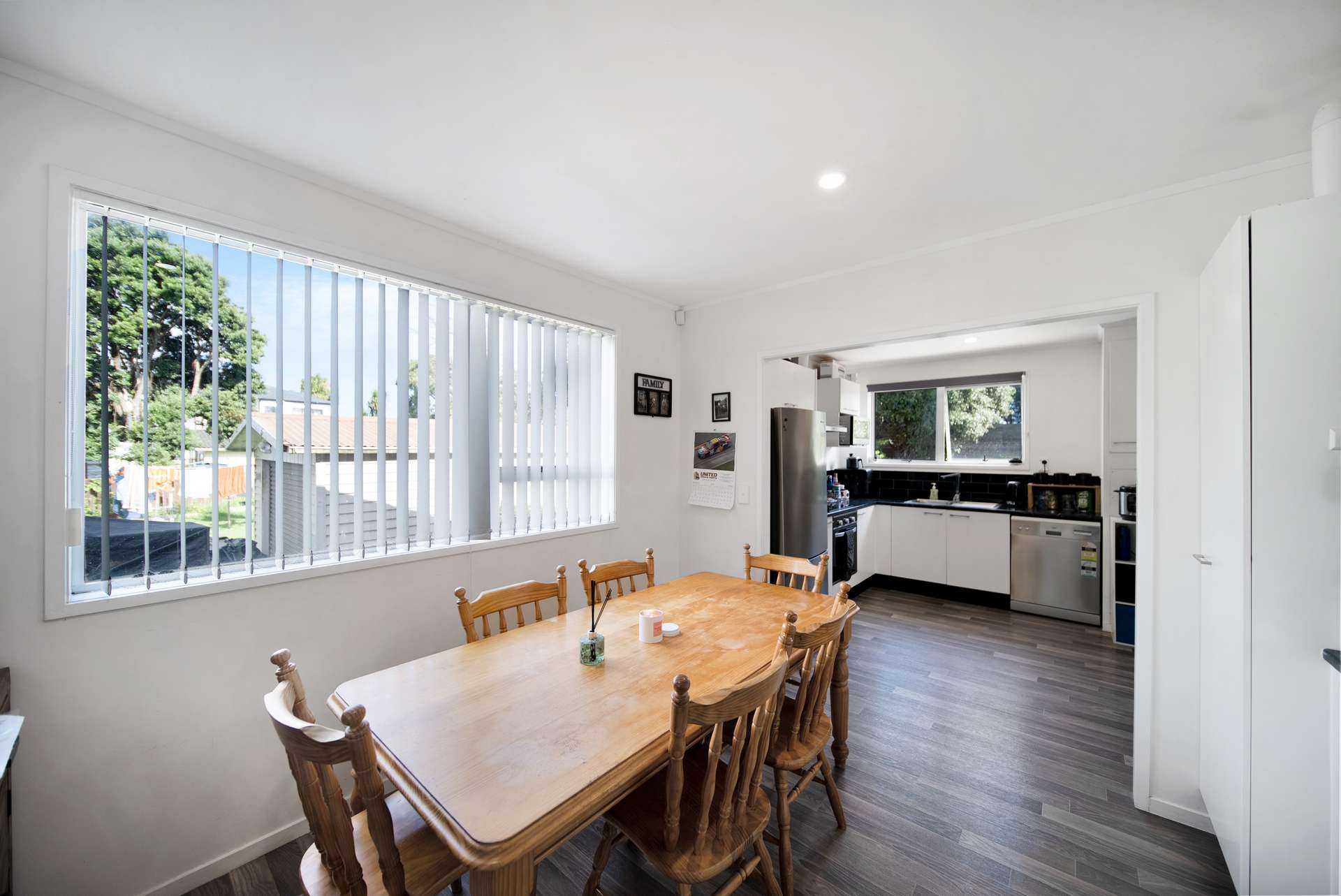 21 Staverton Crescent photo 10