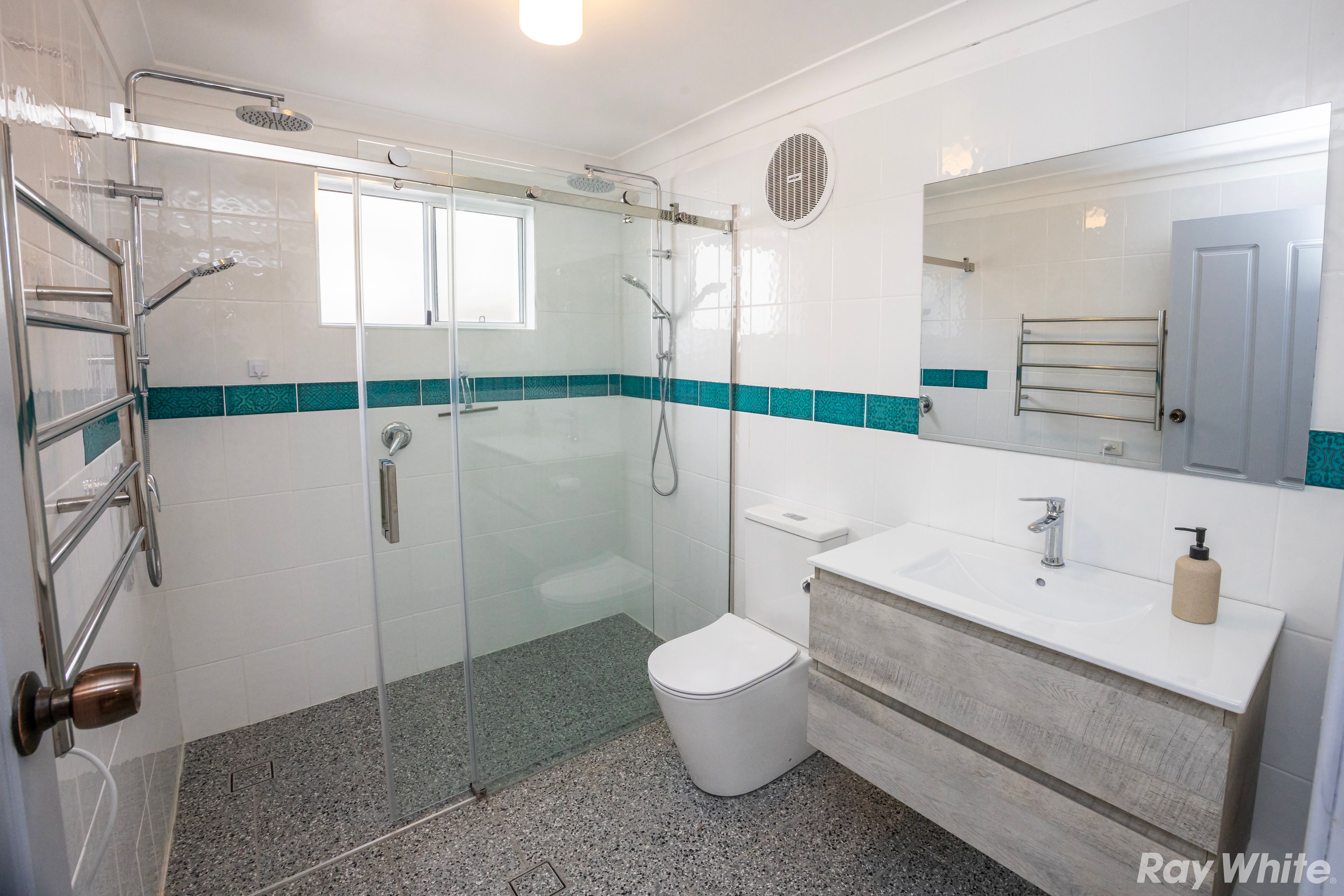 19 Churchill Road — photo 17 of 23