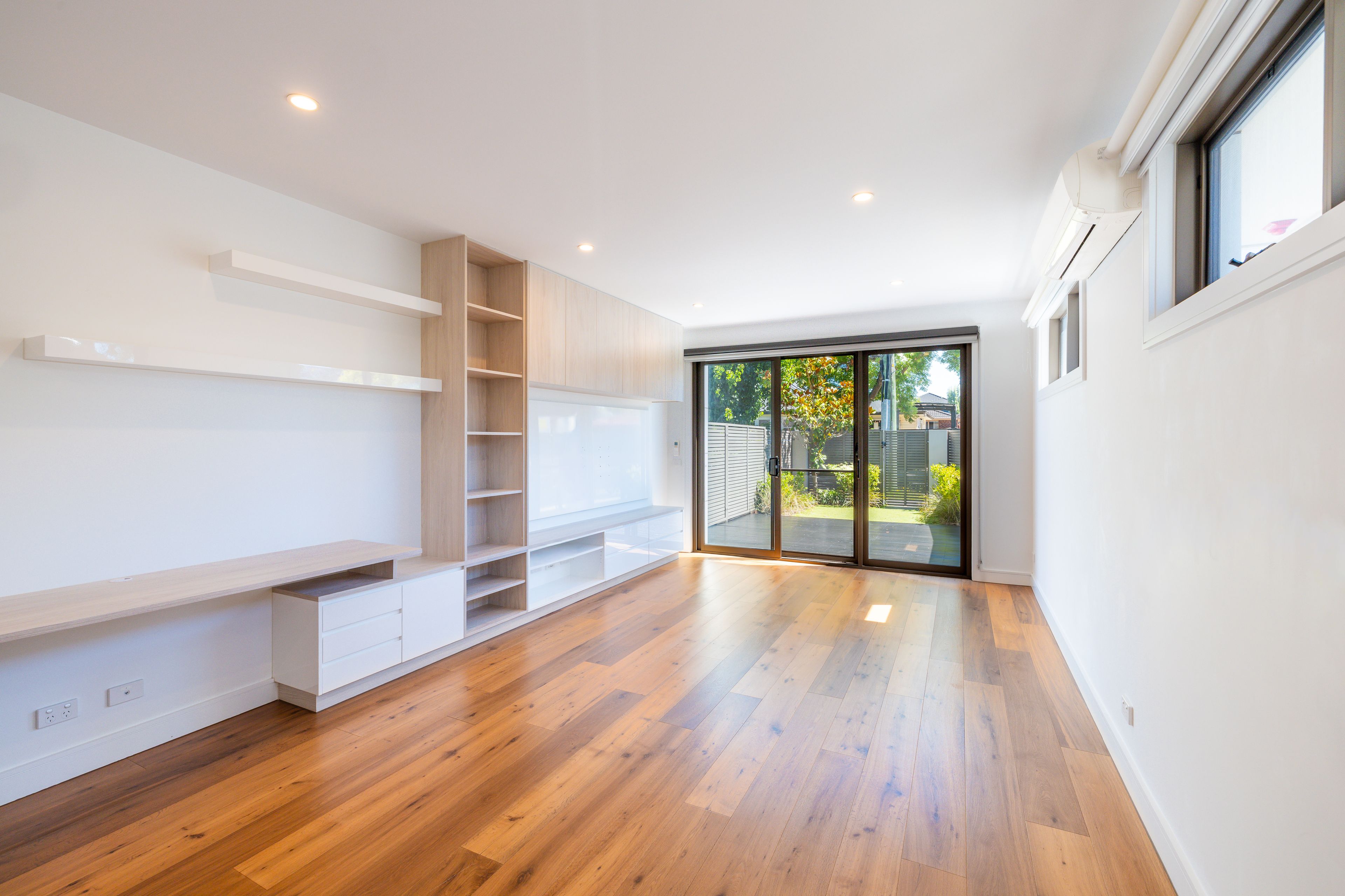 2/14 Laurel Street — photo 3 of 10