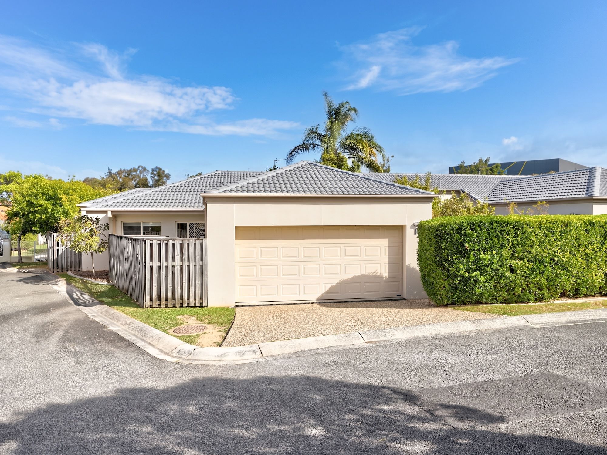 9/3 Camphor Wood Court, Robina, QLD 4226