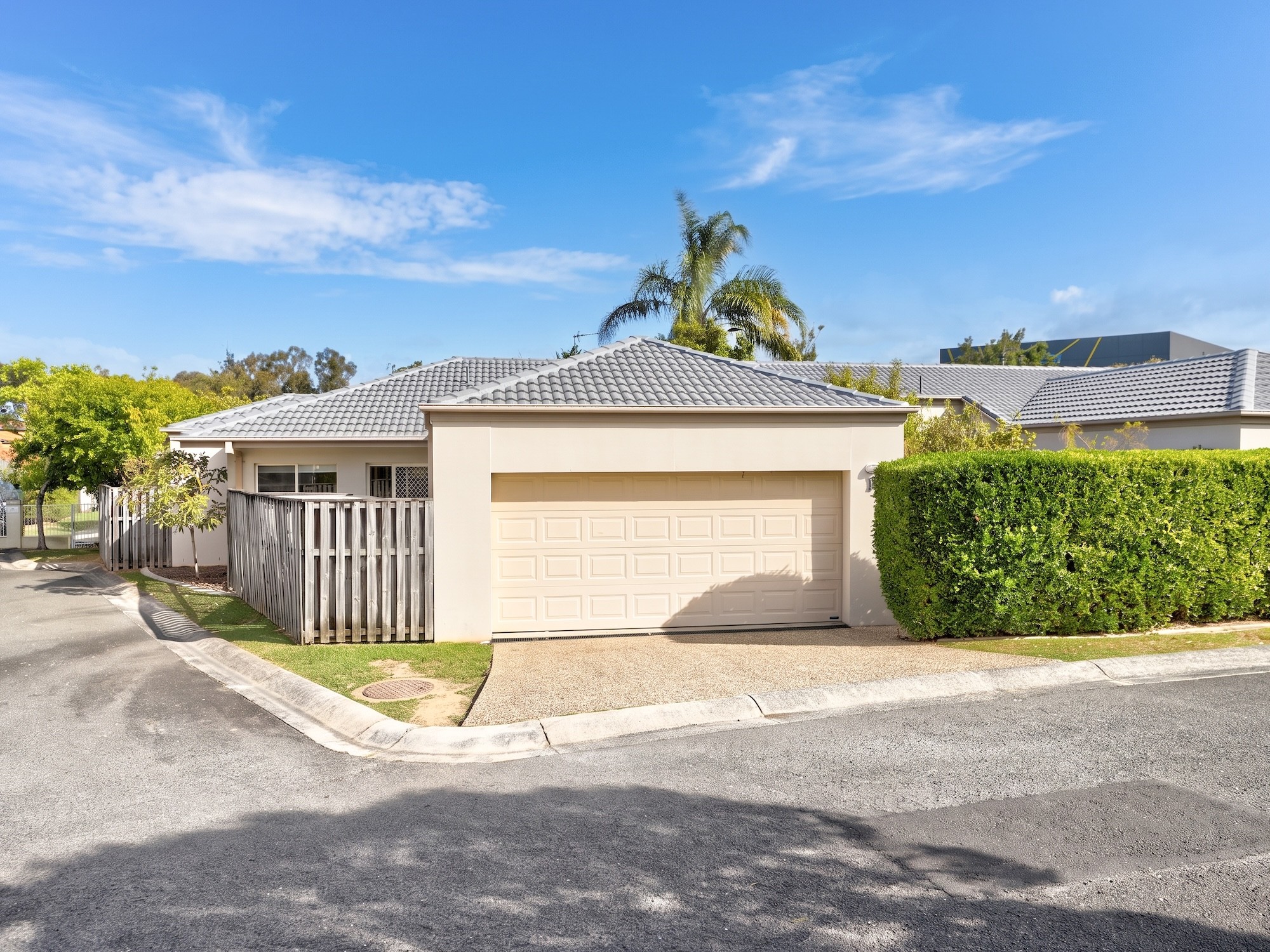 9/3 Camphor Wood Court, Robina, QLD 4226