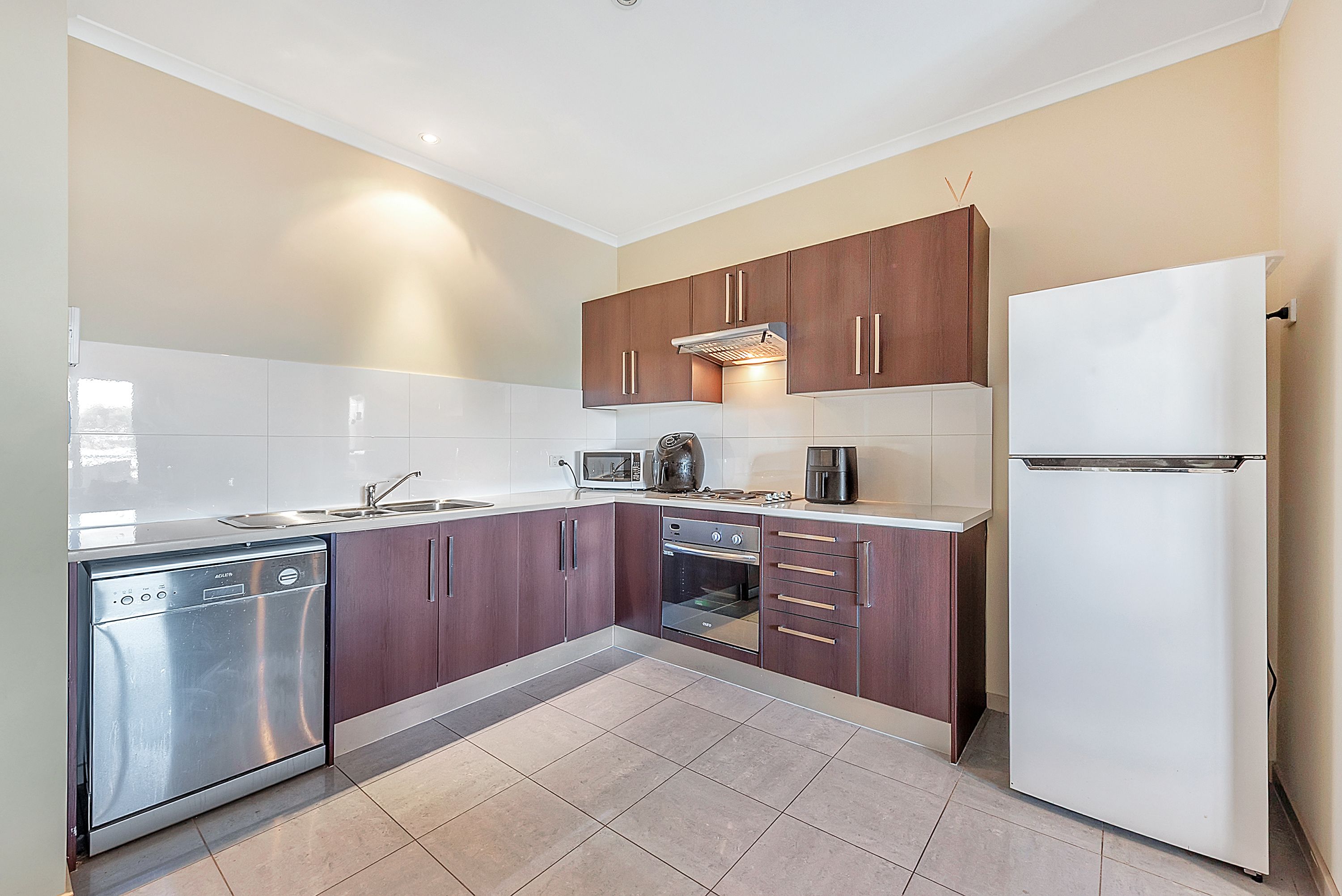 8/1-3 Goodall Parade, Mawson Lakes, SA 5095