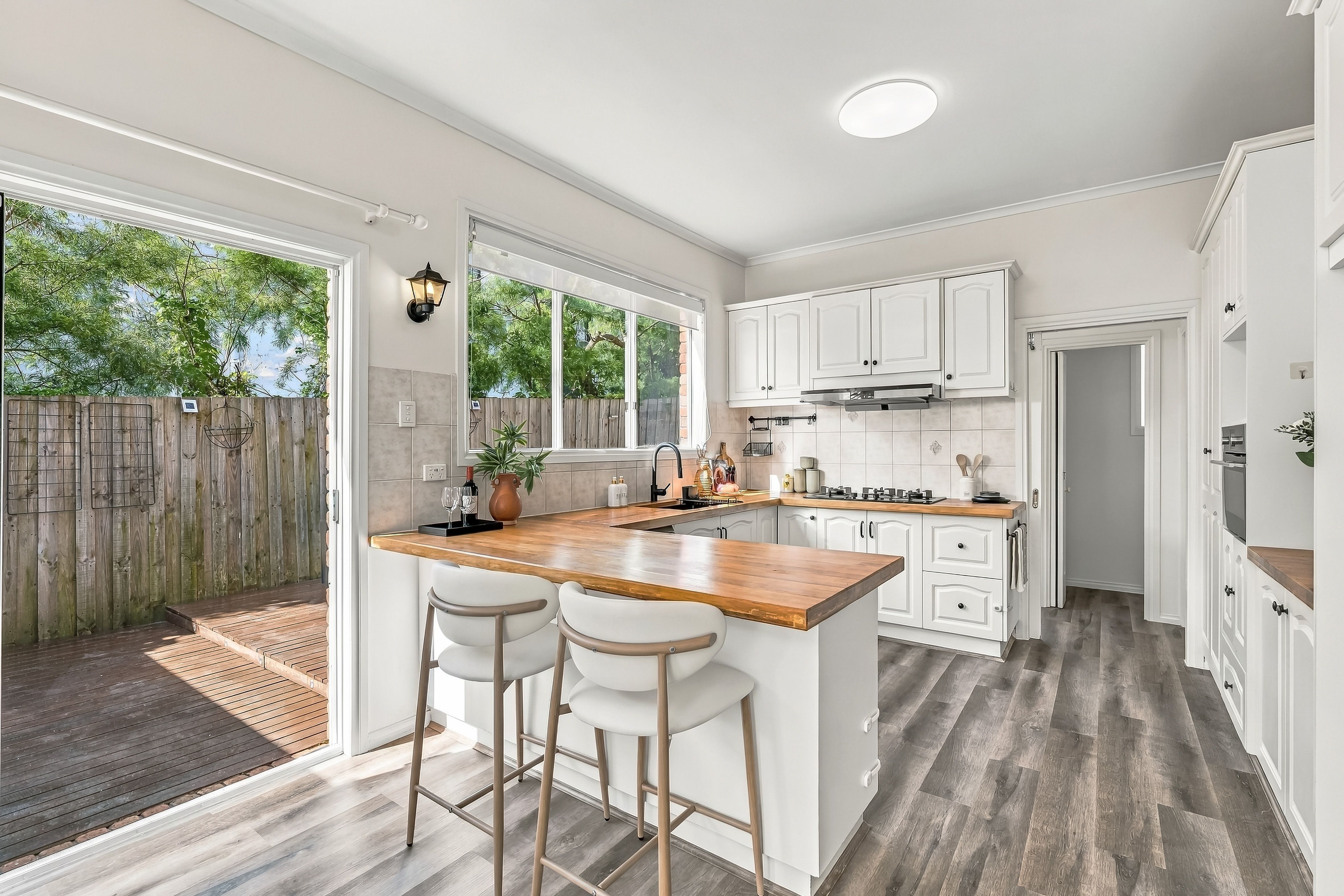 1/10 Winifred Street — photo 3 of 10