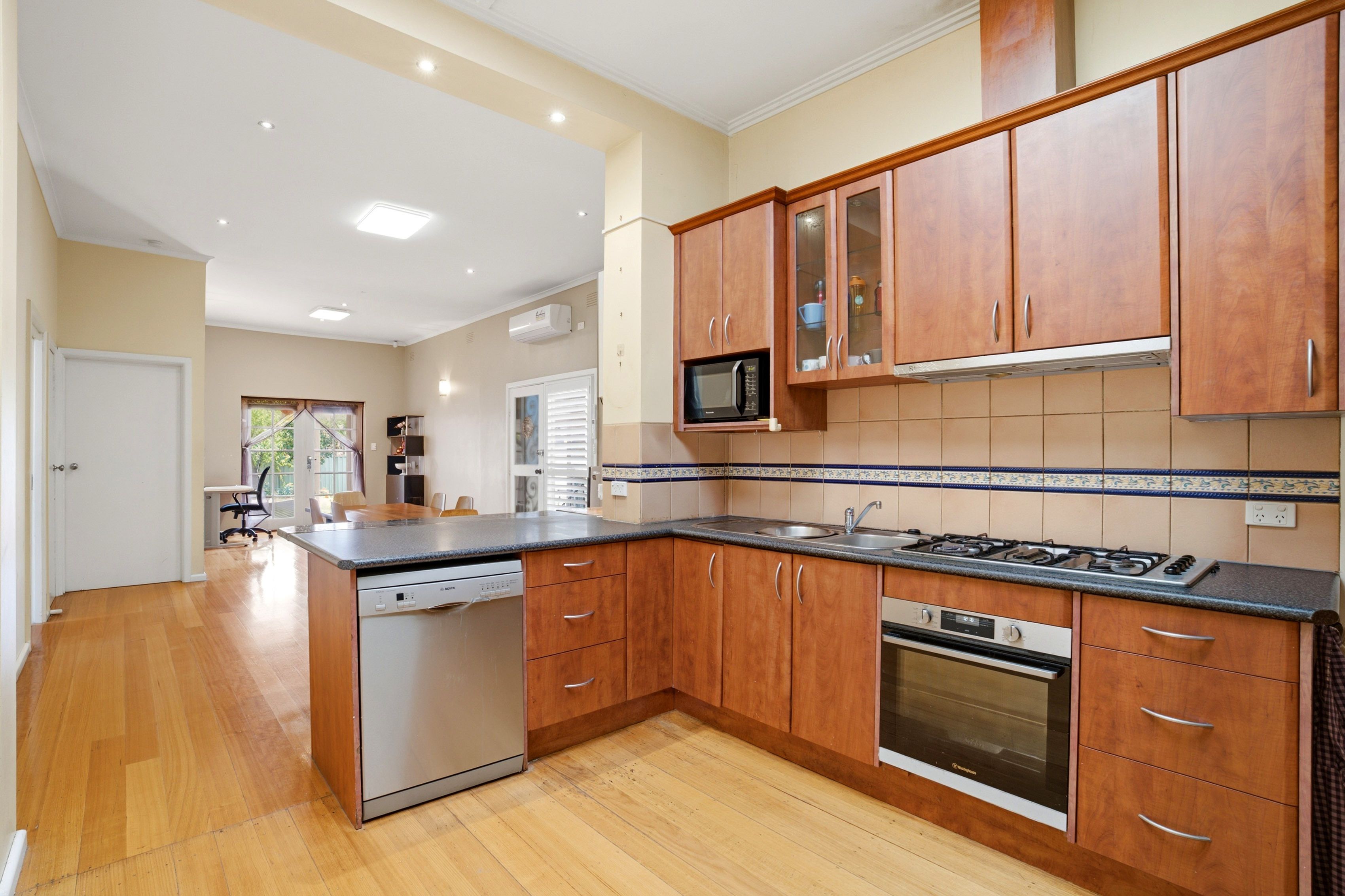 20 Macedon Avenue — photo 4 of 12