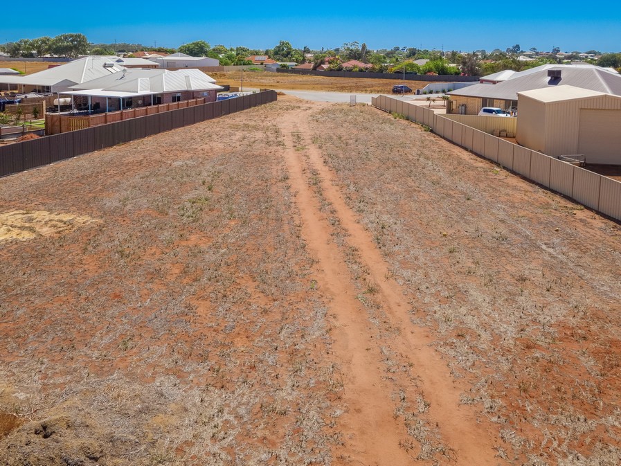 8 Sheoak Close, Woorree, WA 6530