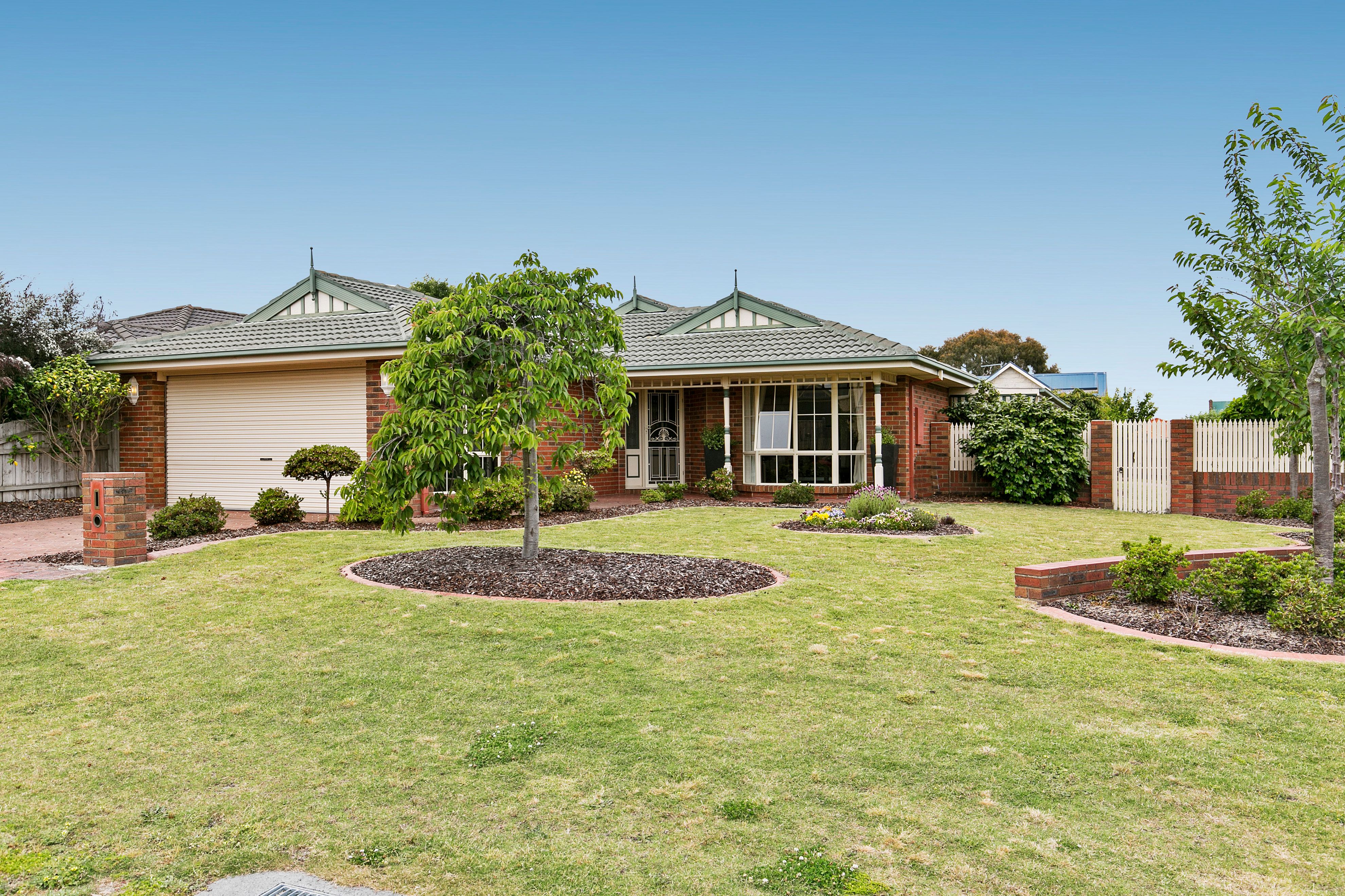 4 Kingston Close, Mornington VIC 3931