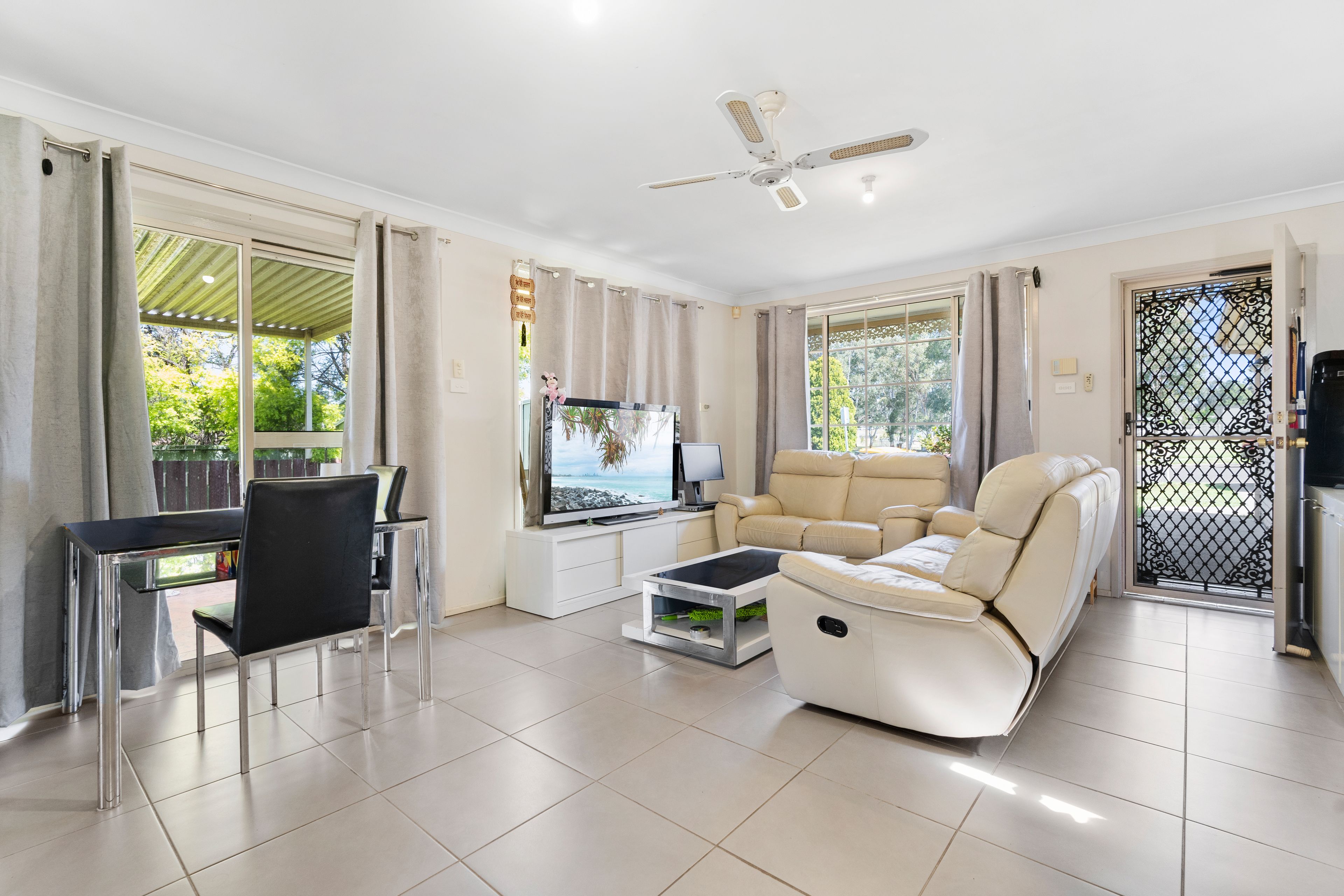 2/38 Fuchsia Crescent, Macquarie Fields, NSW 2564