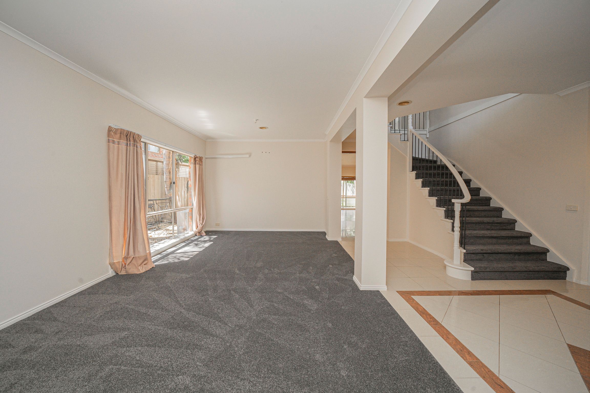 10 Lowanna Street, Berwick, VIC 3806