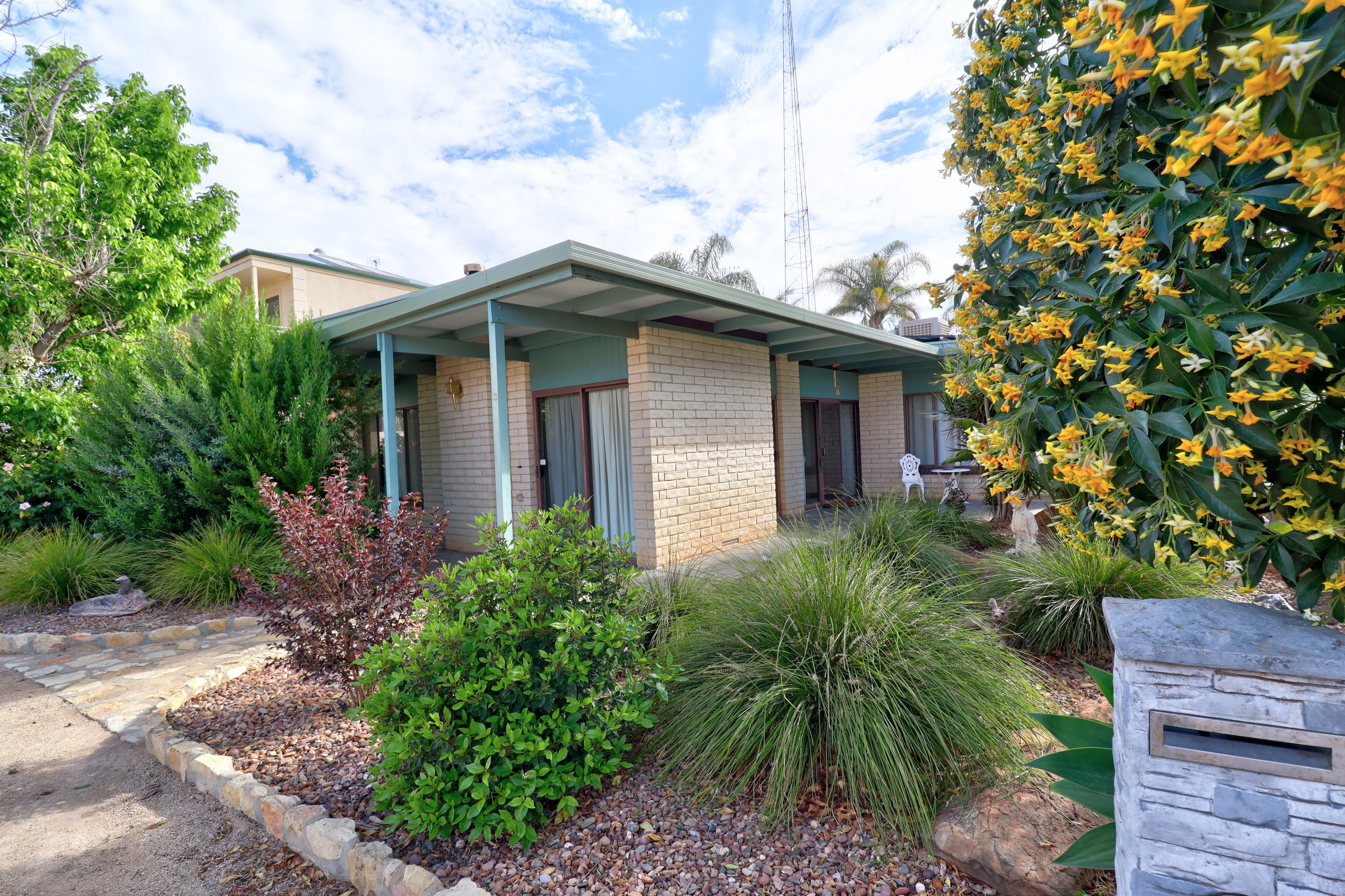 13 Sadlier Street, Loxton SA 5333