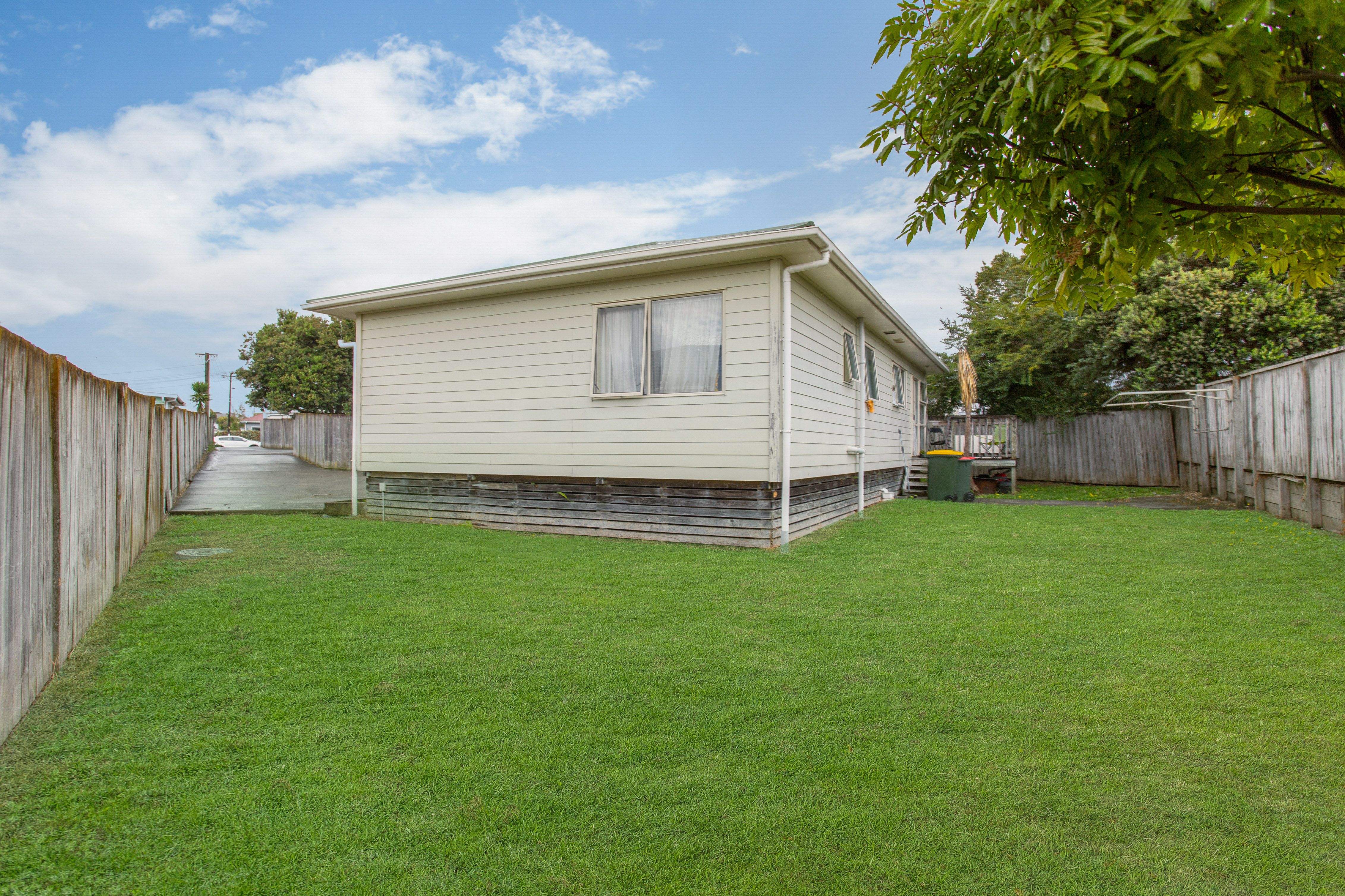 12B Gordon Road, Papatoetoe, Manukau City