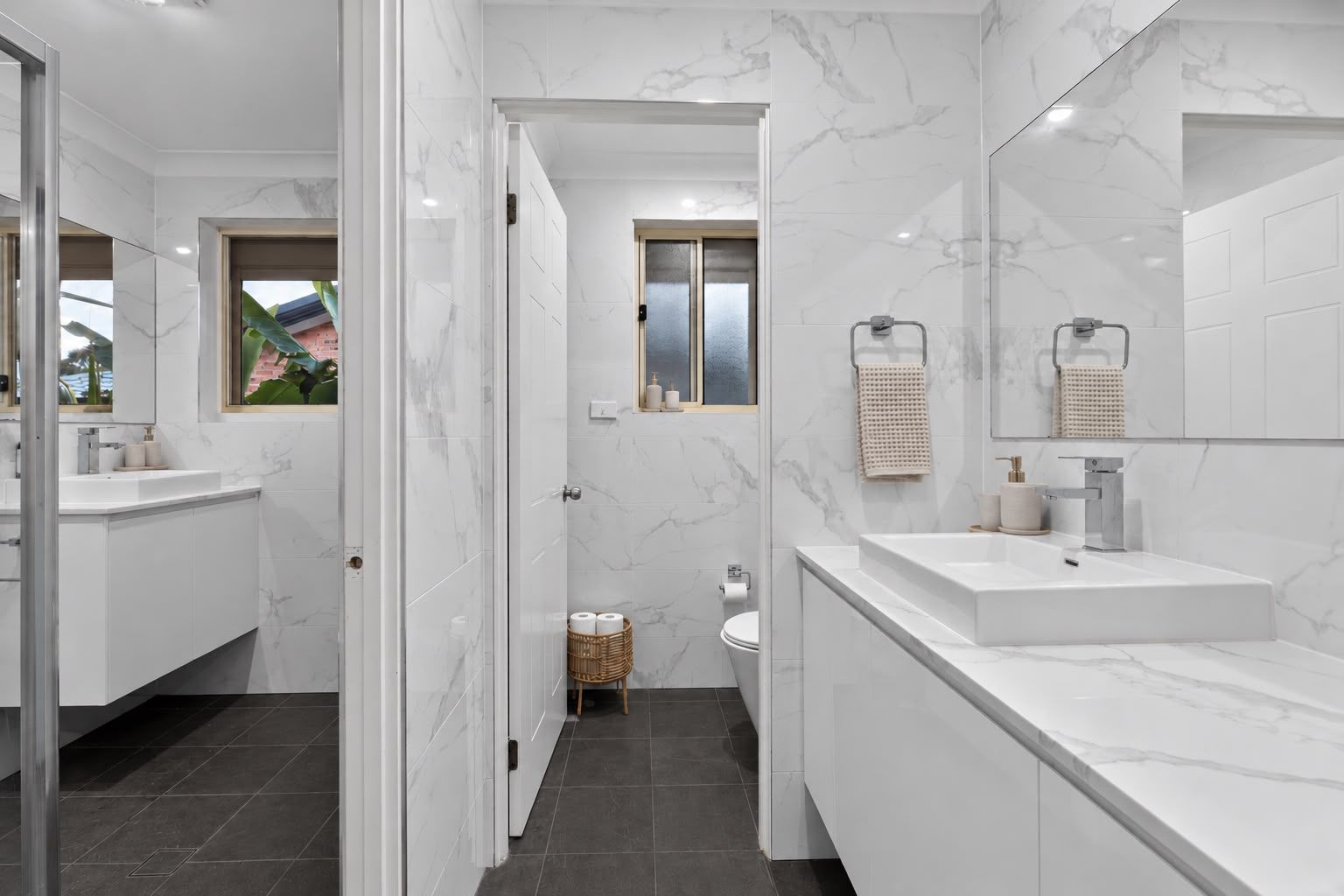 9 Vanessa Place — photo 9 of 12