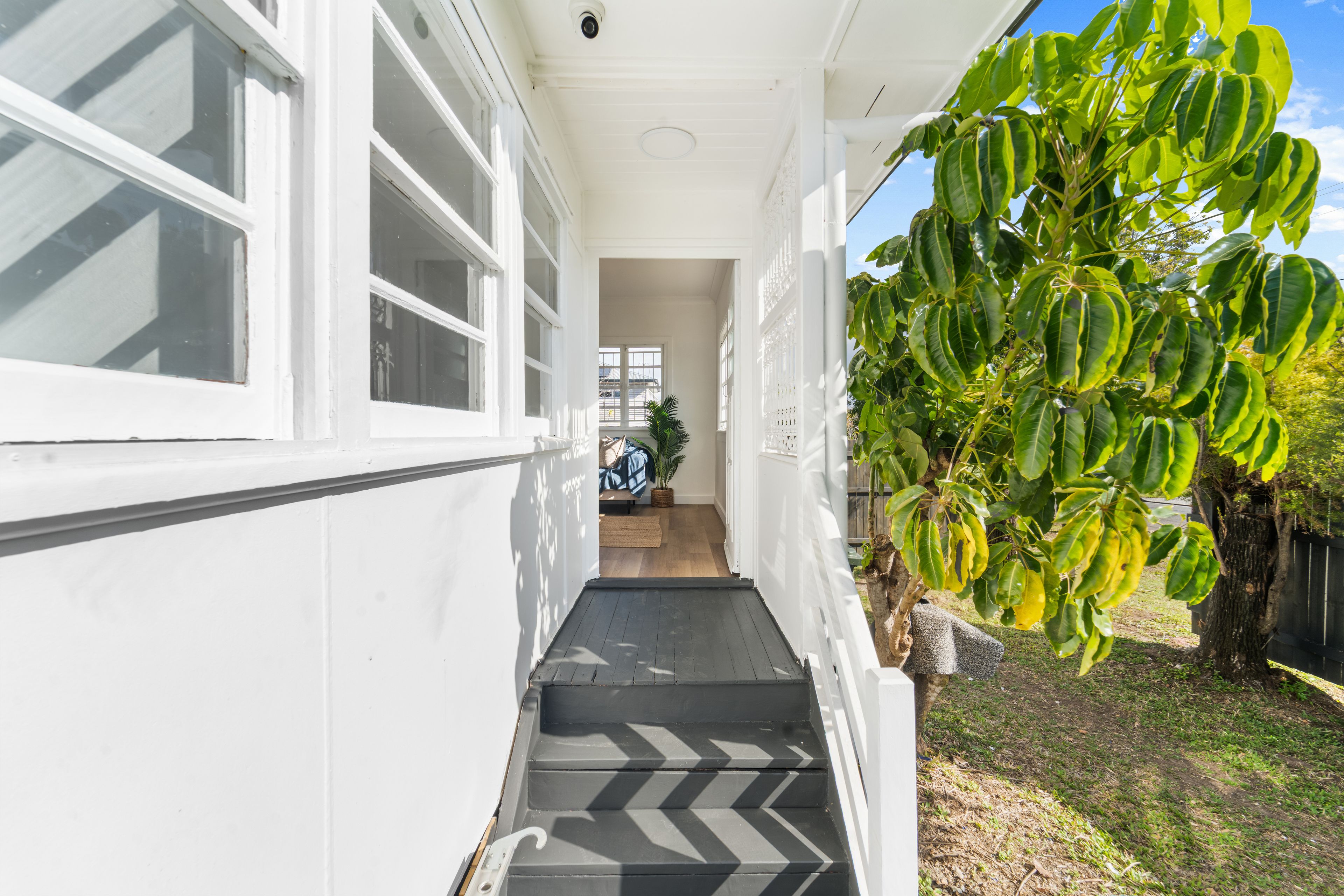 65 Coxen Street — photo 3 of 18