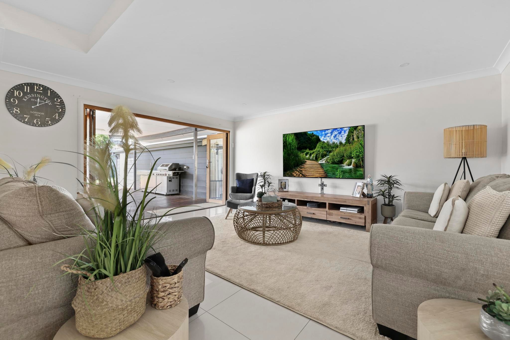 8 Cunningham Close, St Clair, NSW 2759
