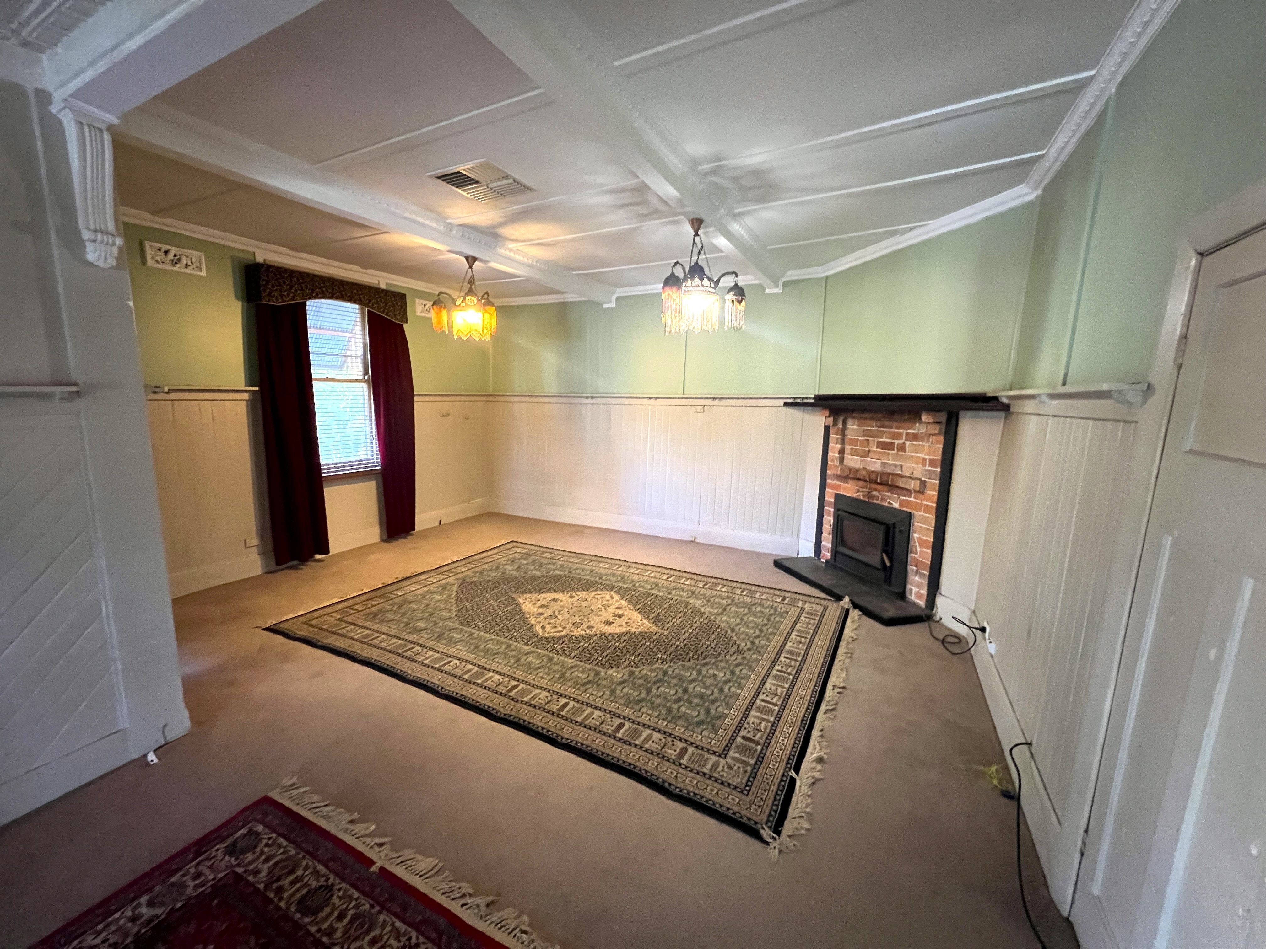 83 Hunter Street, Deniliquin, NSW 2710