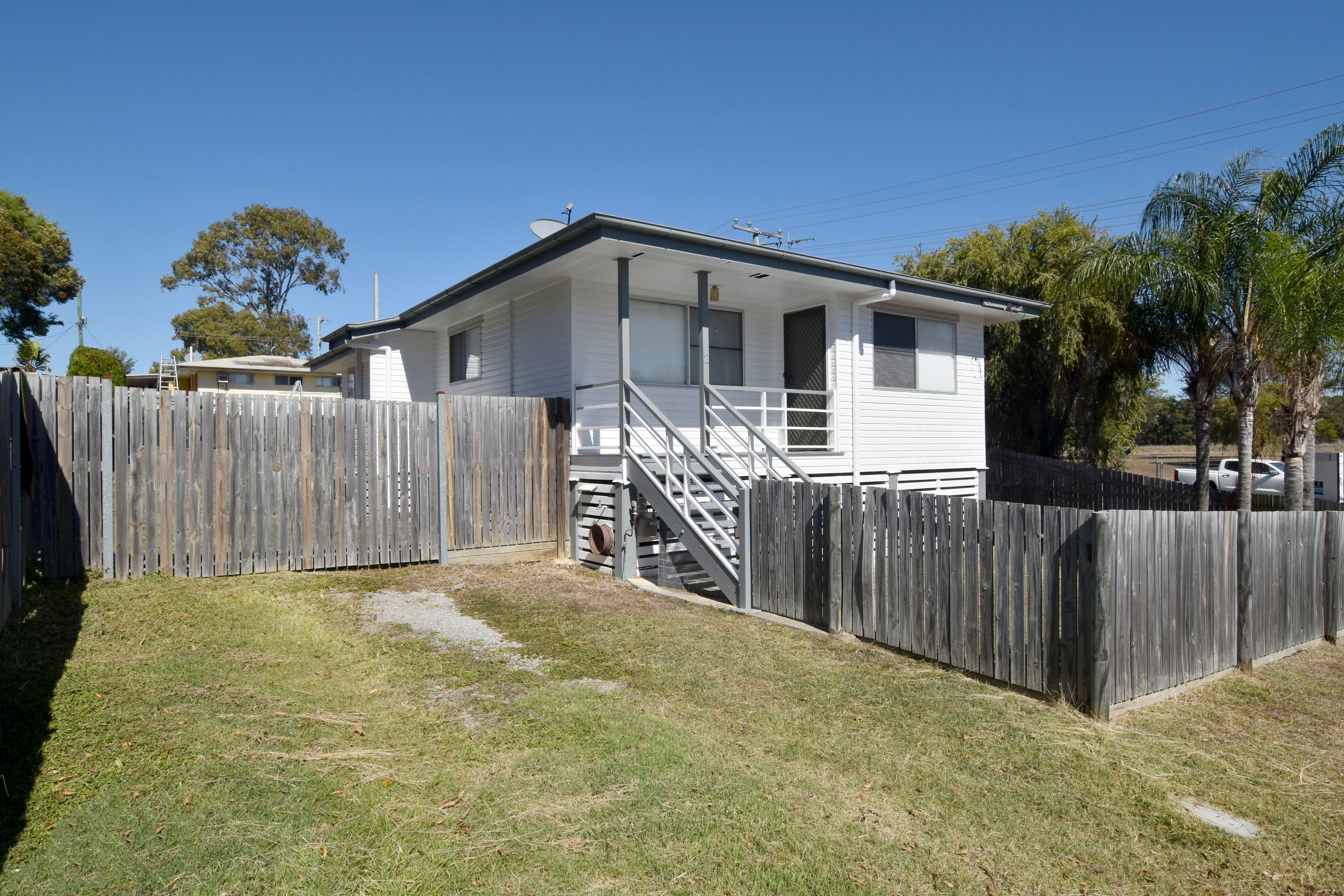 2 Starmer Court, West Gladstone, QLD 4680