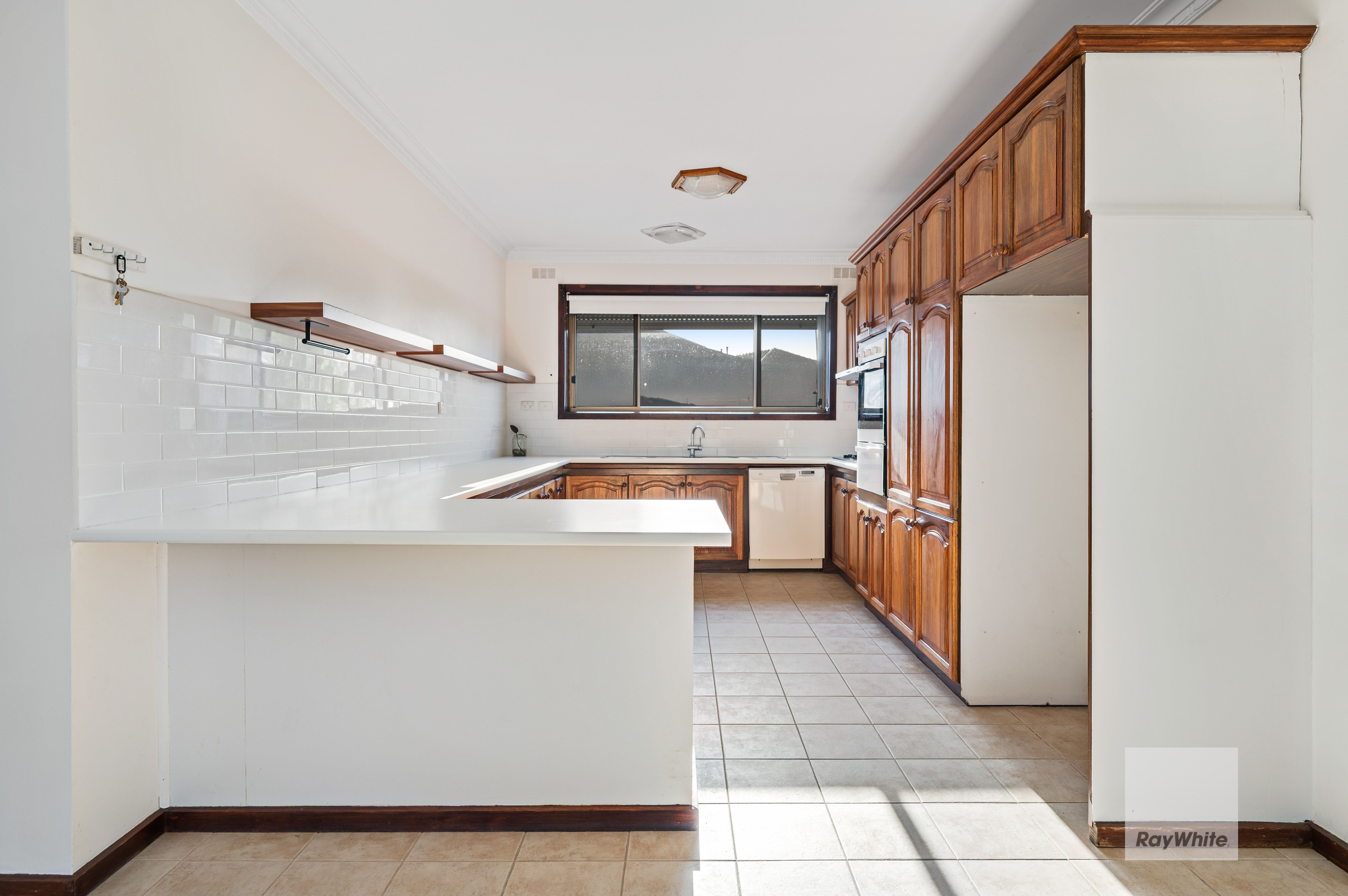 27 Grantley Drive — photo 6 of 23