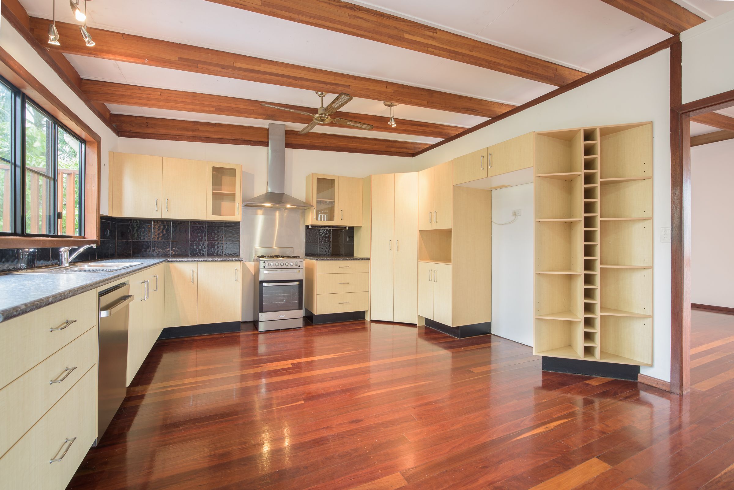 13 Creek Road, Tannum Sands, QLD 4680