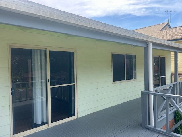 27 River Road, Lake Tabourie, NSW 2539