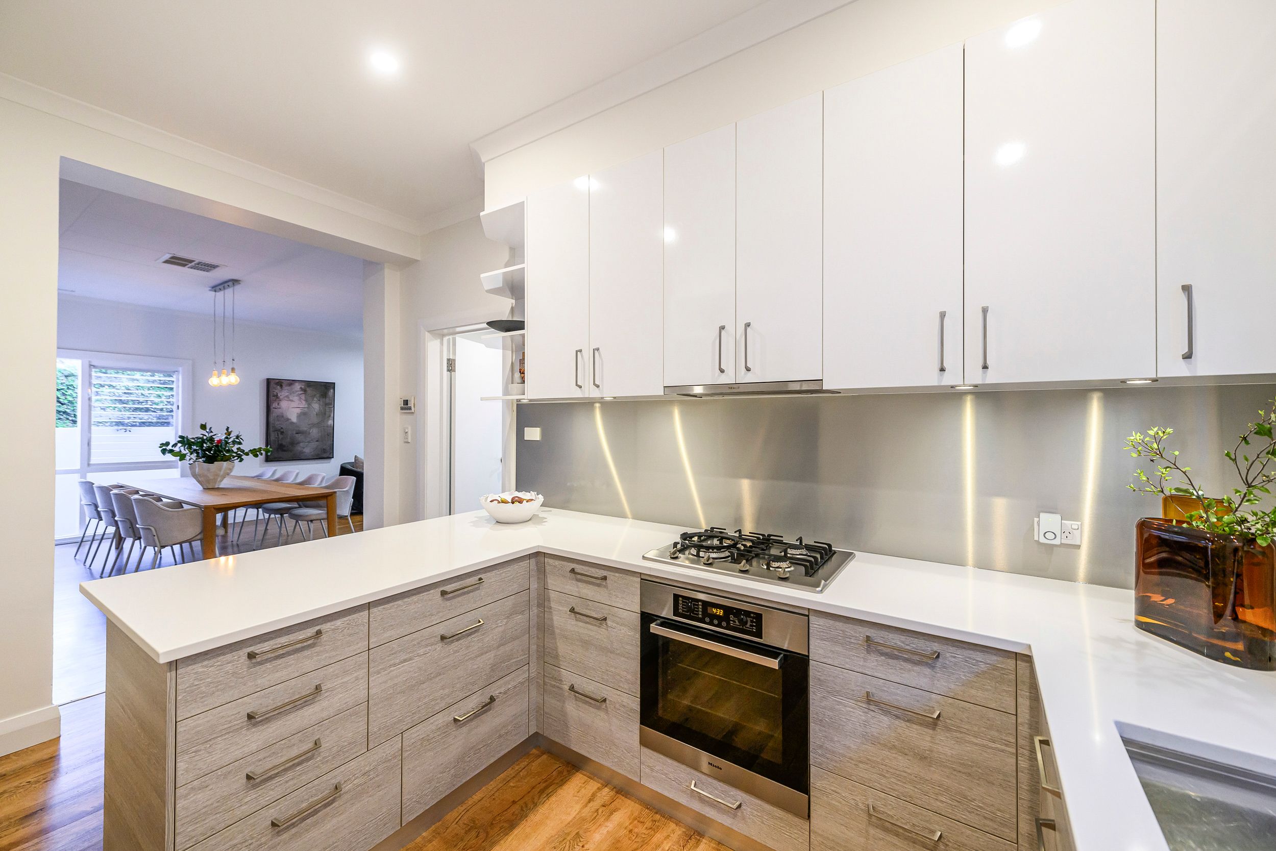 8 Saunders Street — photo 11 of 30