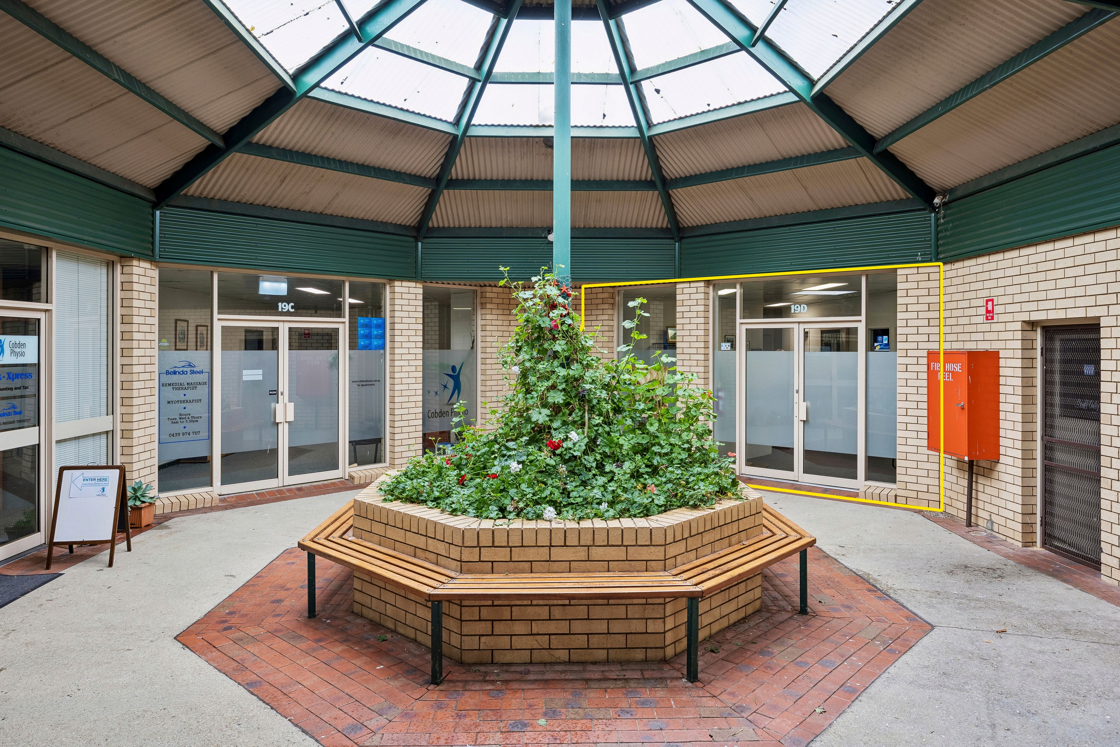 19D Curdie Street, Cobden, VIC 3266