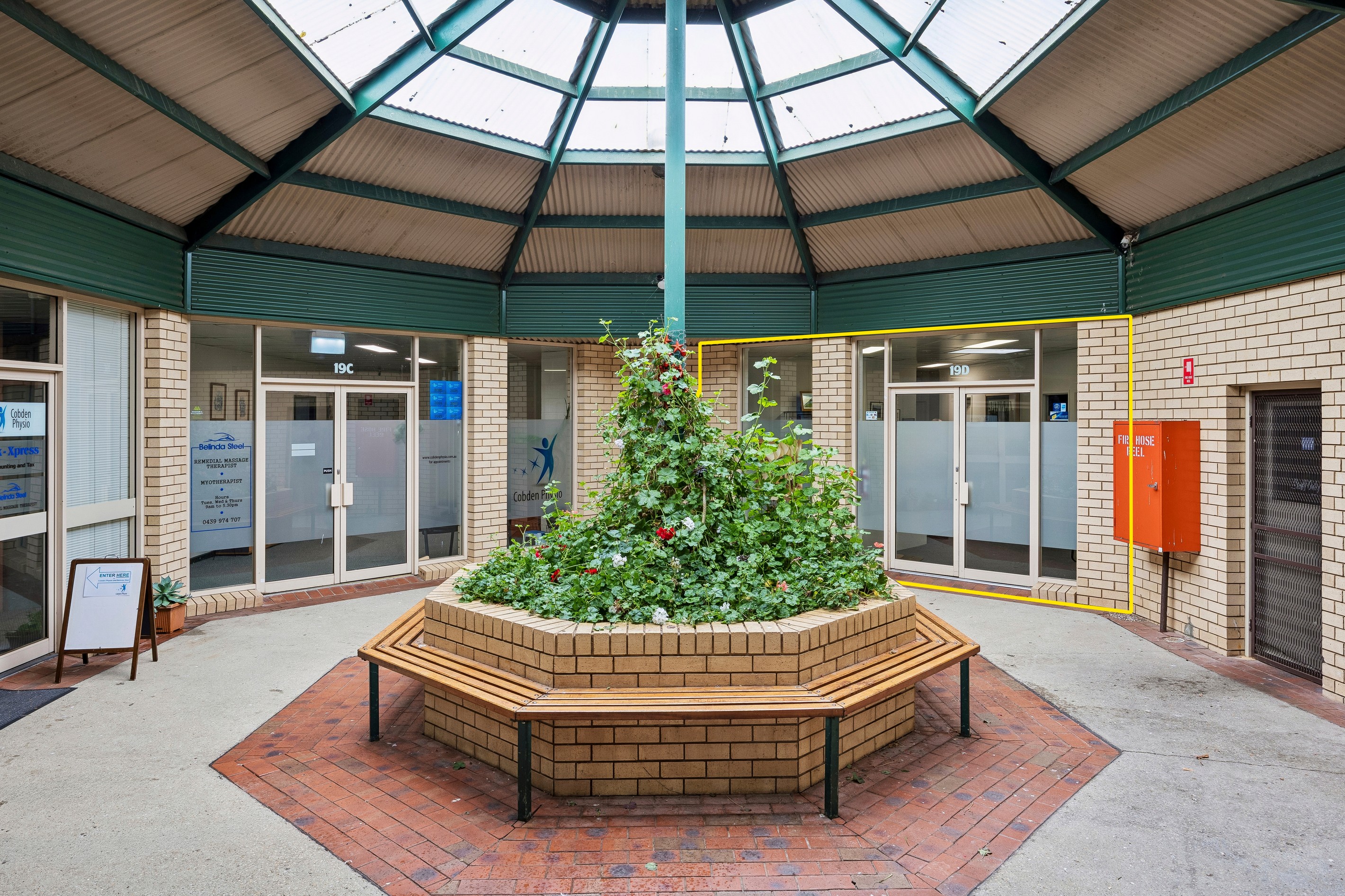 19D Curdie Street, Cobden, VIC 3266