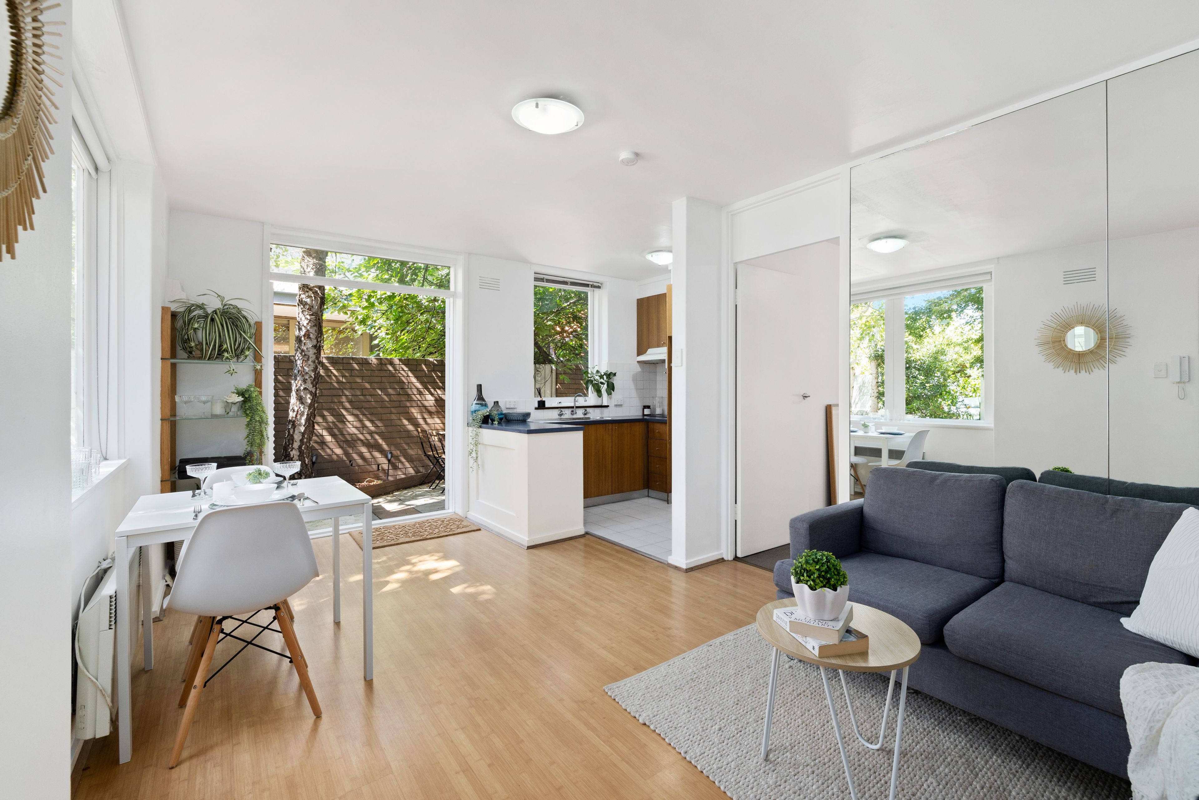 2/45 Shelley Street, Elwood, VIC 3184