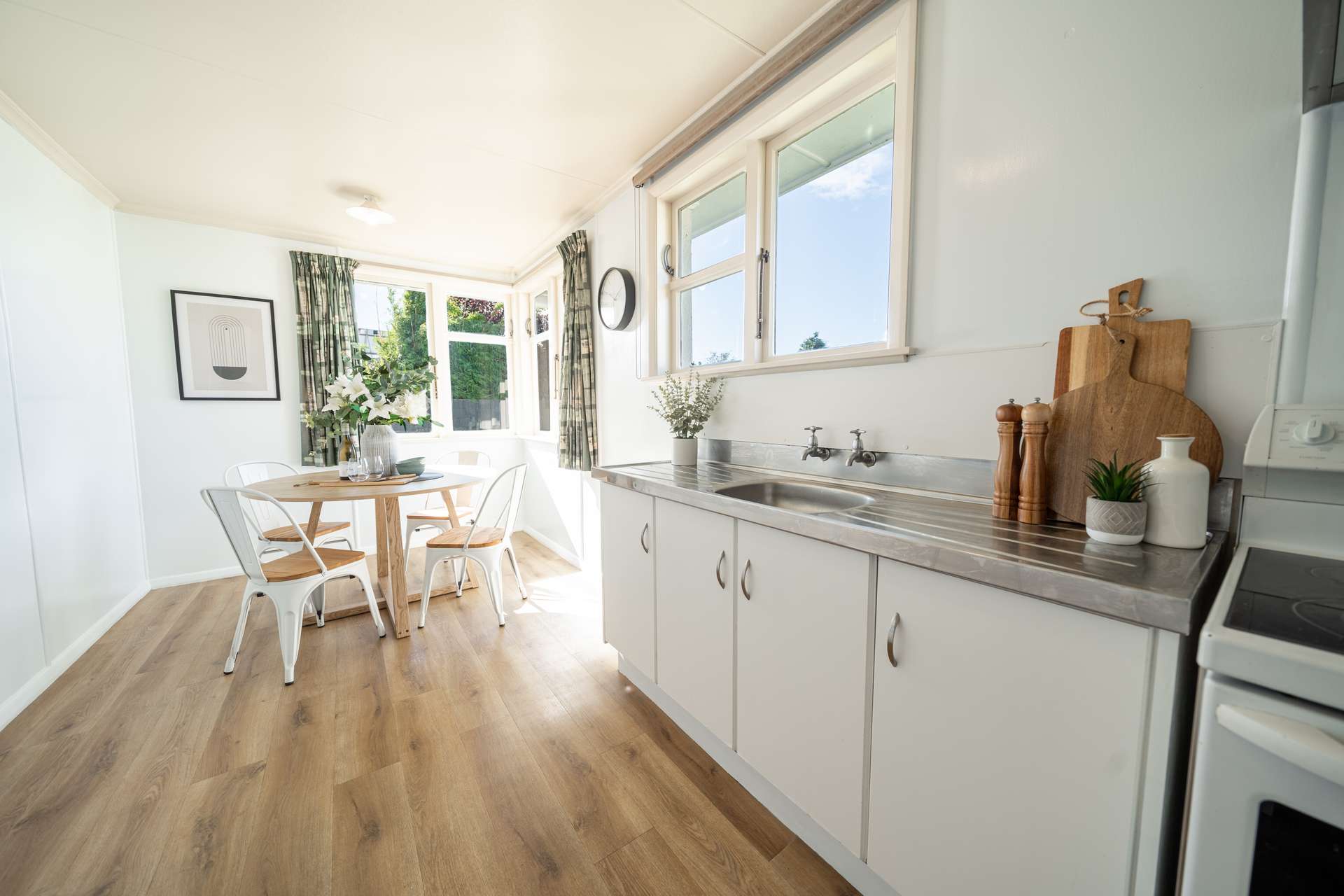 76 Adamson Crescent photo 5
