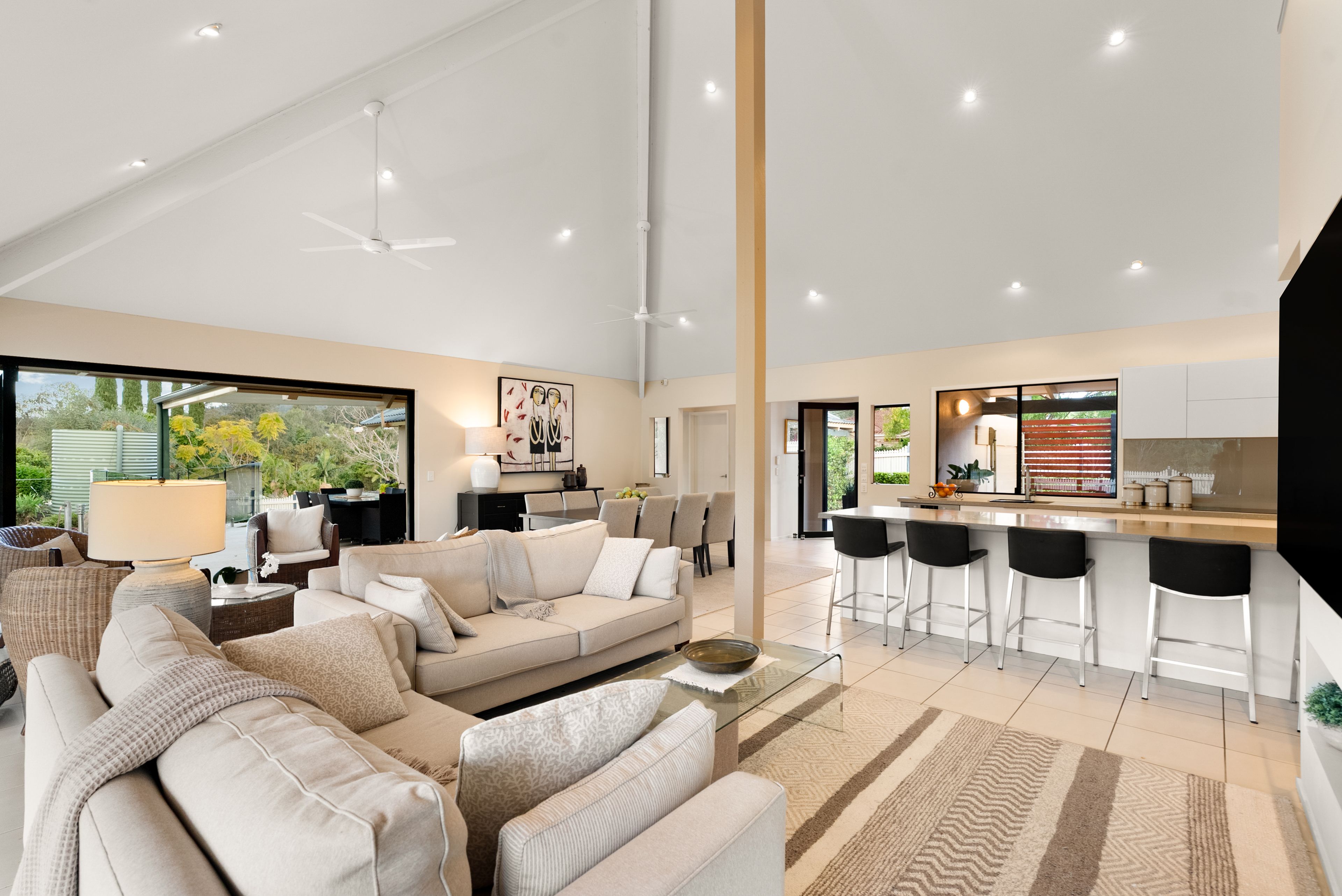 6 Billeroy Court — photo 4 of 24