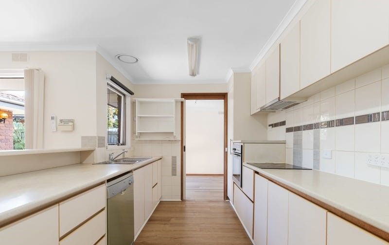 4 Birchfield Crescent, Wantirna, VIC 3152