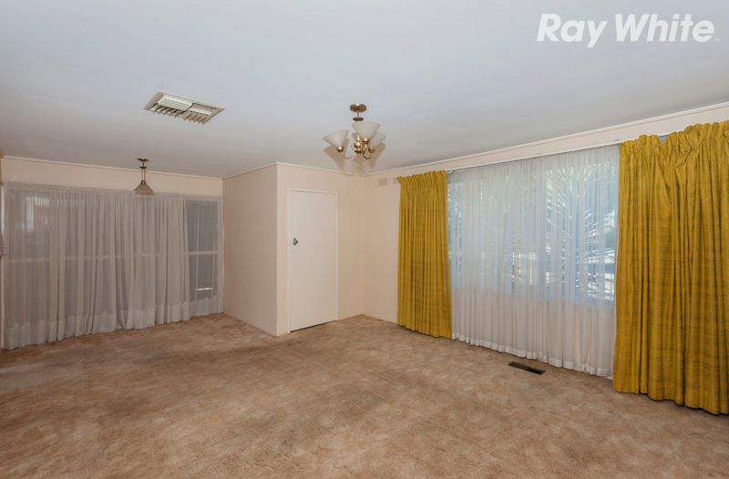 17 Lee Anne Crescent, Bundoora, VIC 3083