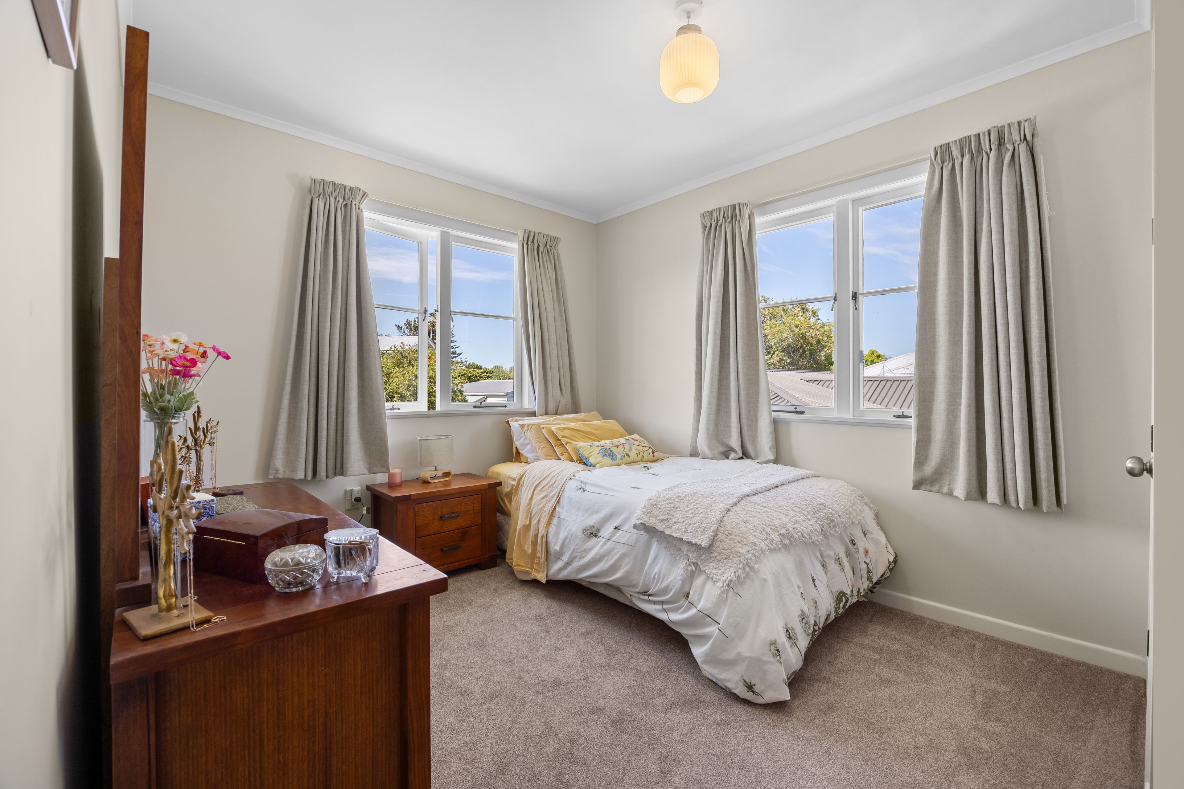 9 Stokes Avenue, Te Atatu Peninsula, Waitakere City