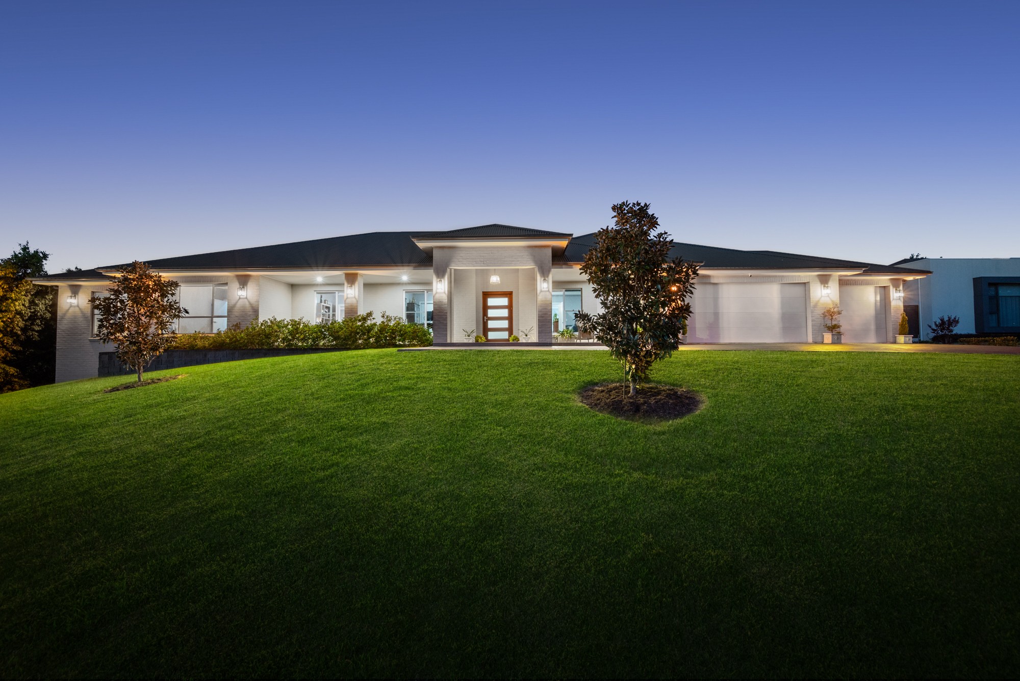 55 Benwerrin Crescent, Grasmere, NSW 2570