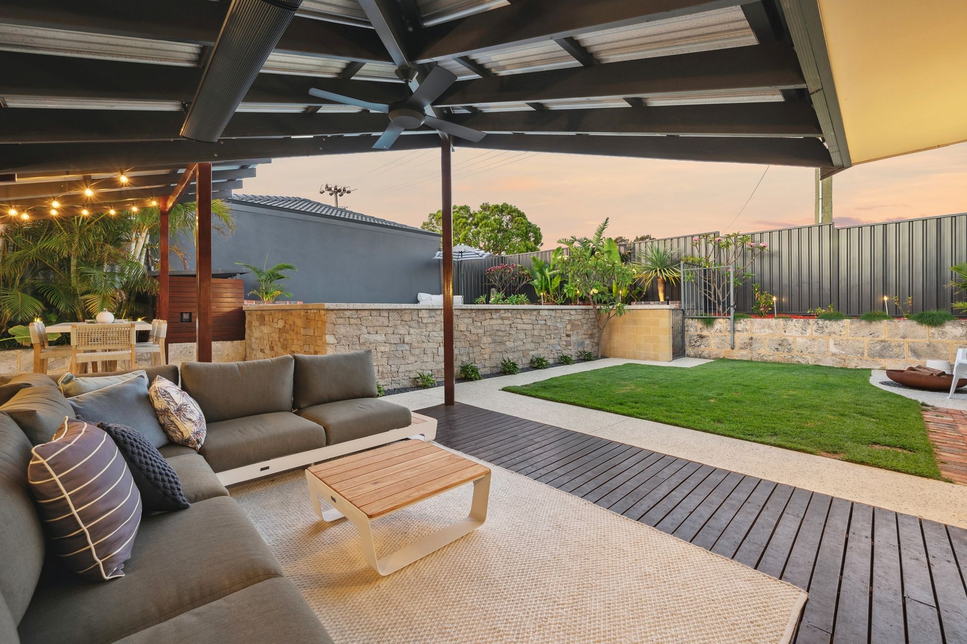 1 Airlie Street, Kallaroo, WA 6025