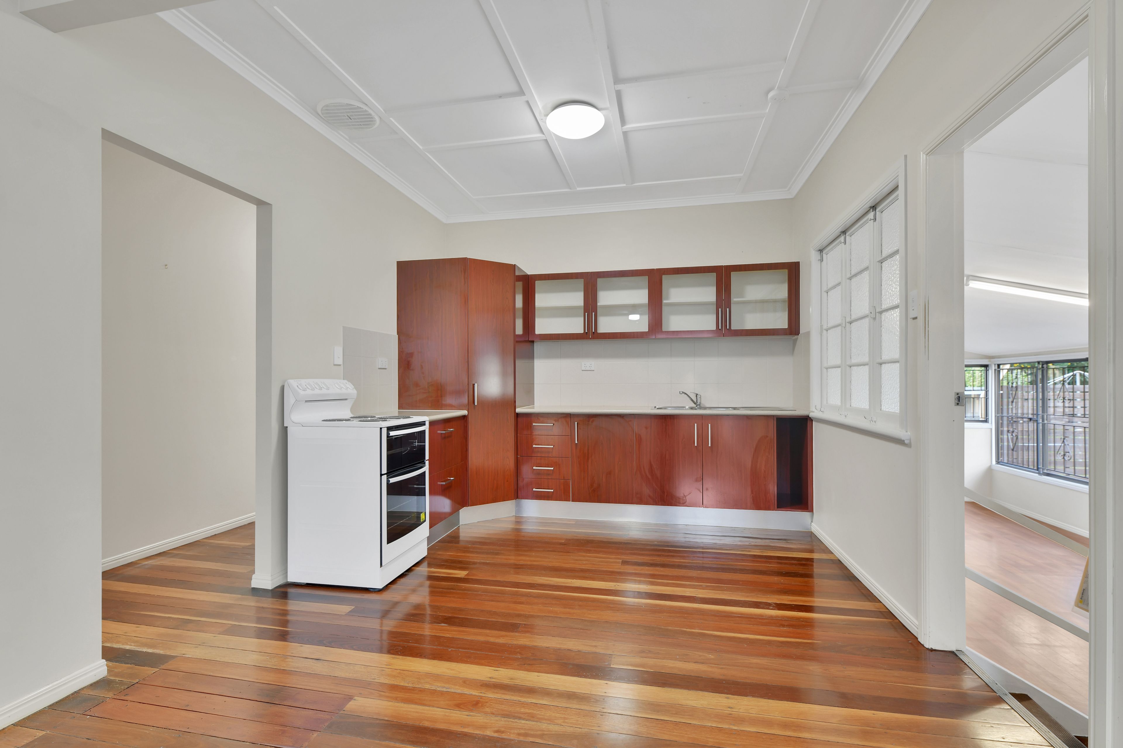 47 Alexandra Street — photo 9 of 18